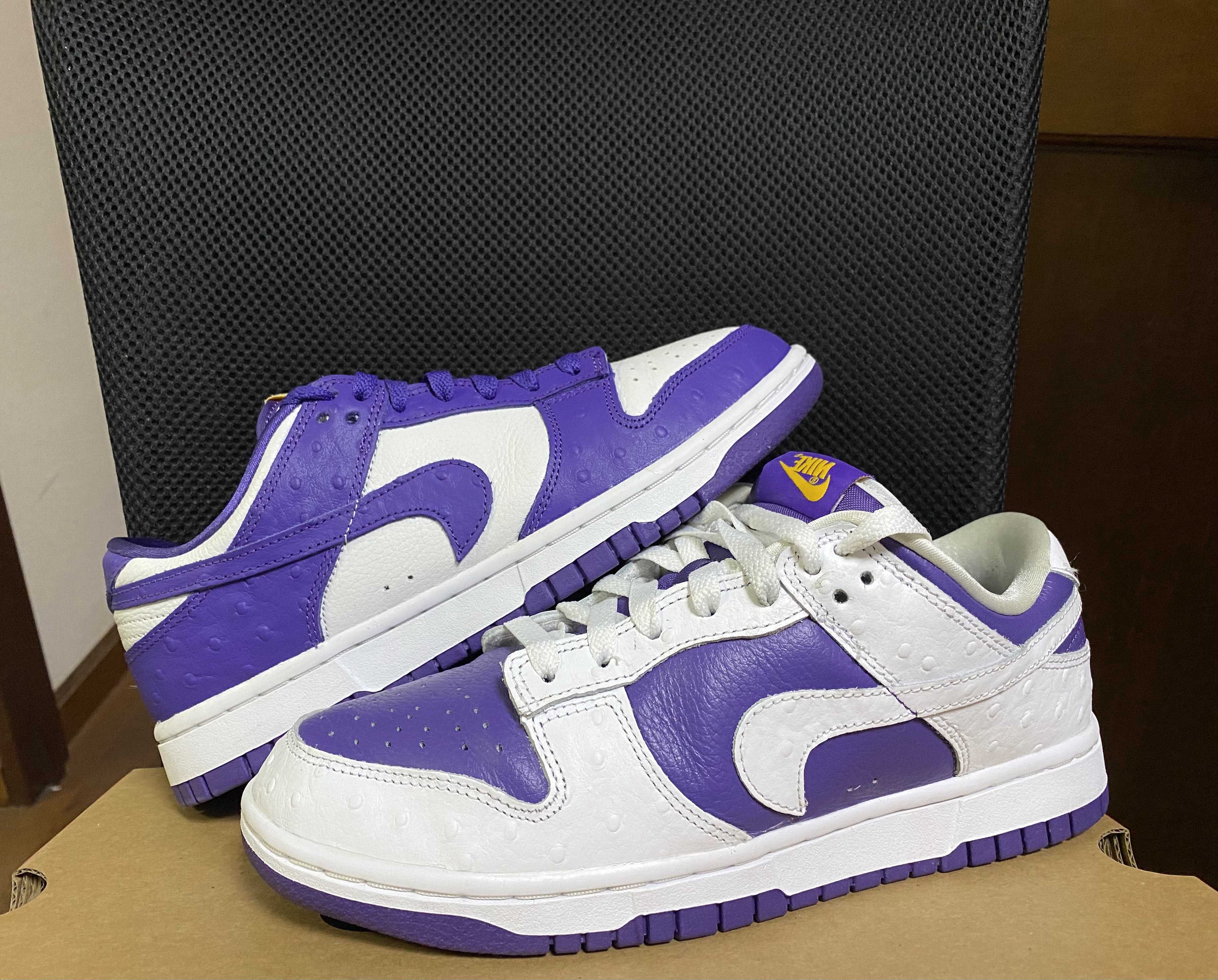 Nike Women's Dunk Low "Made You Look"