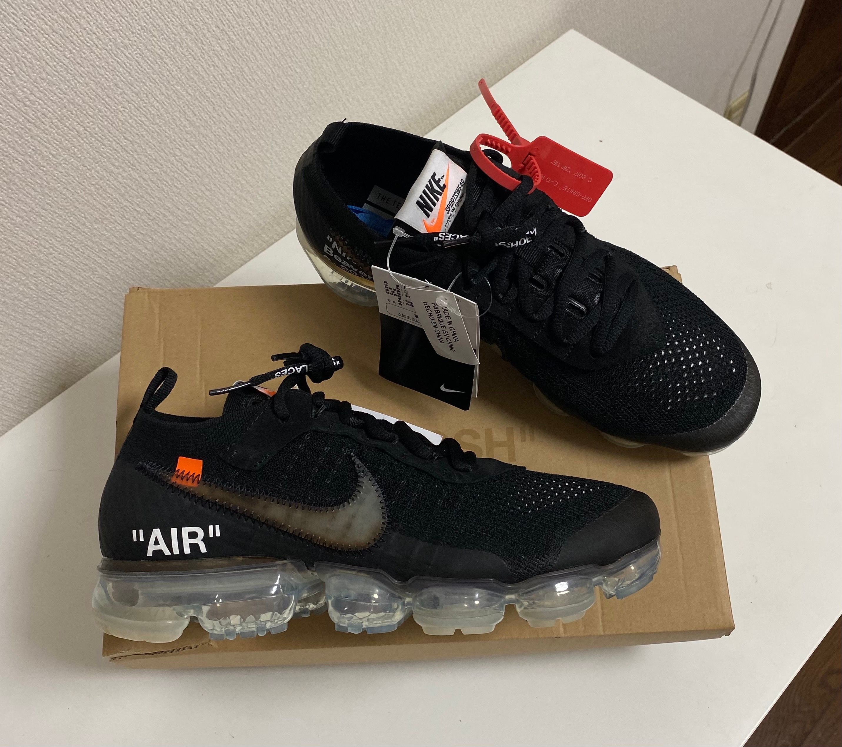 Off-White × Nike Air Vapormax "Black/Total Orange/Clear"