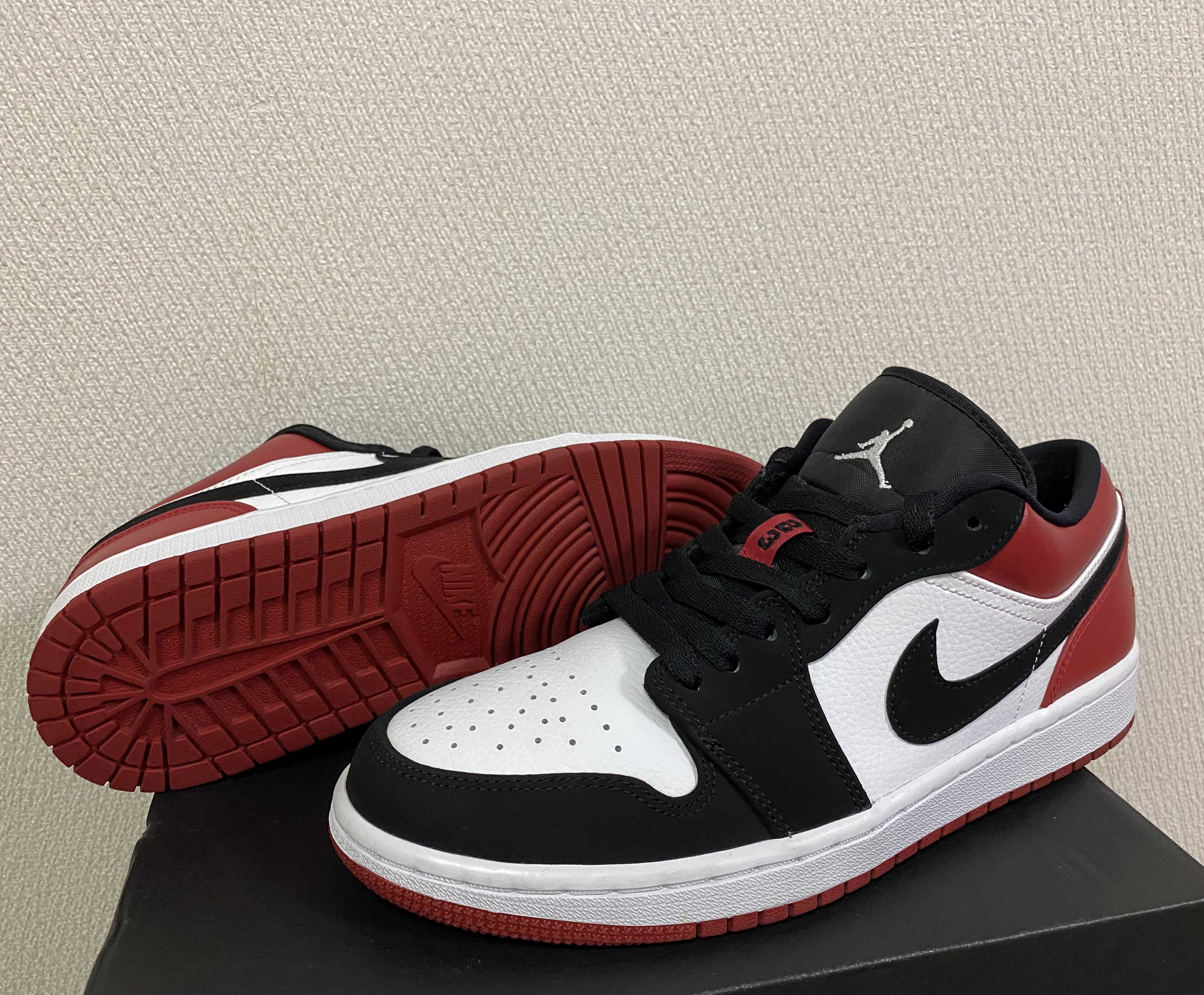 Nike Air Jordan 1 Low "Black Toe"
