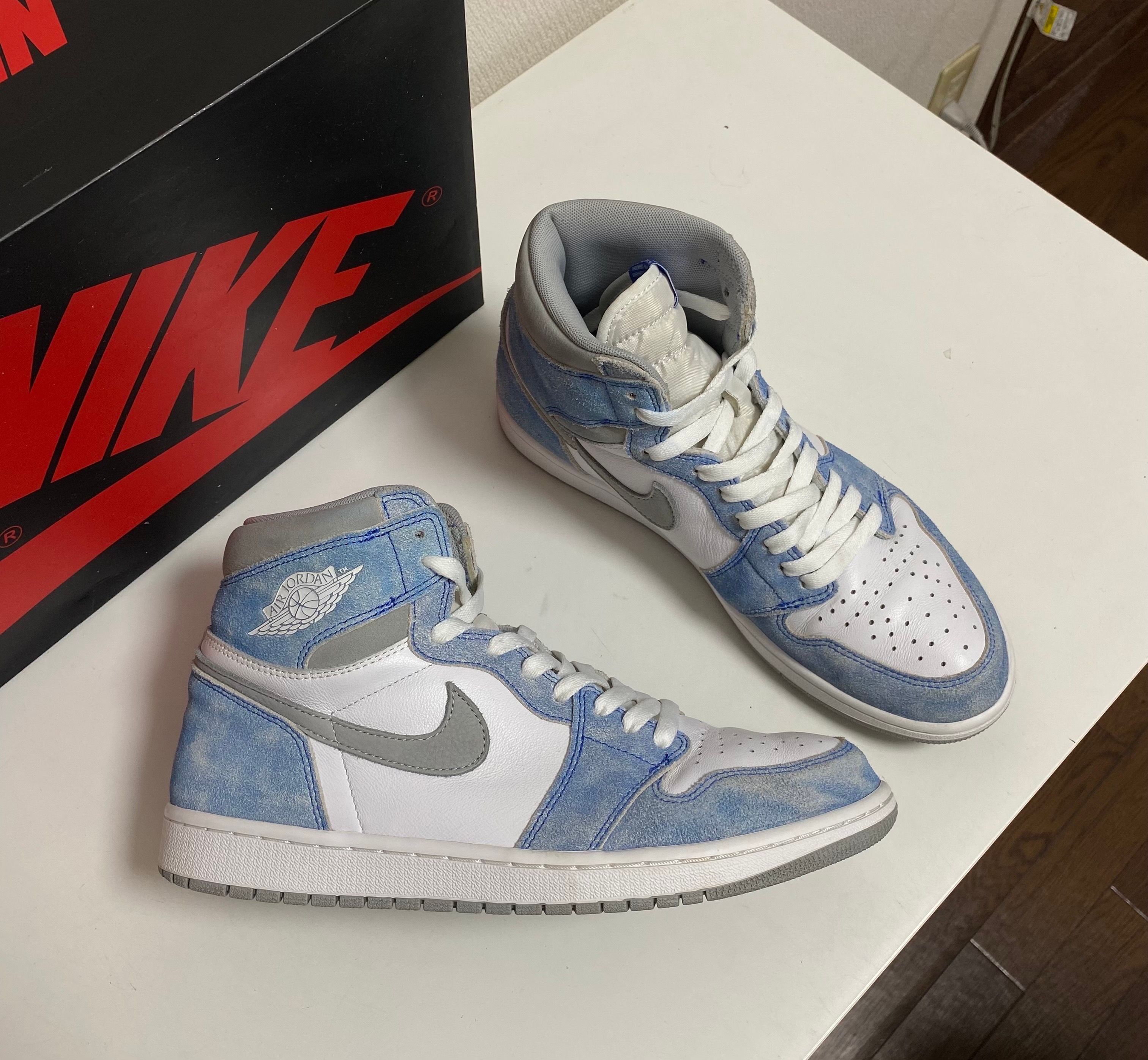 Nike Air Jordan 1 High OG "Hyper Royal"