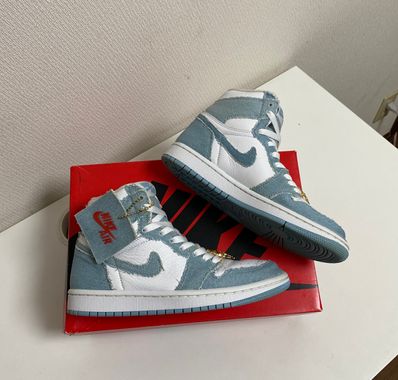 Nike Women's Air Jordan 1 High OG "Denim"