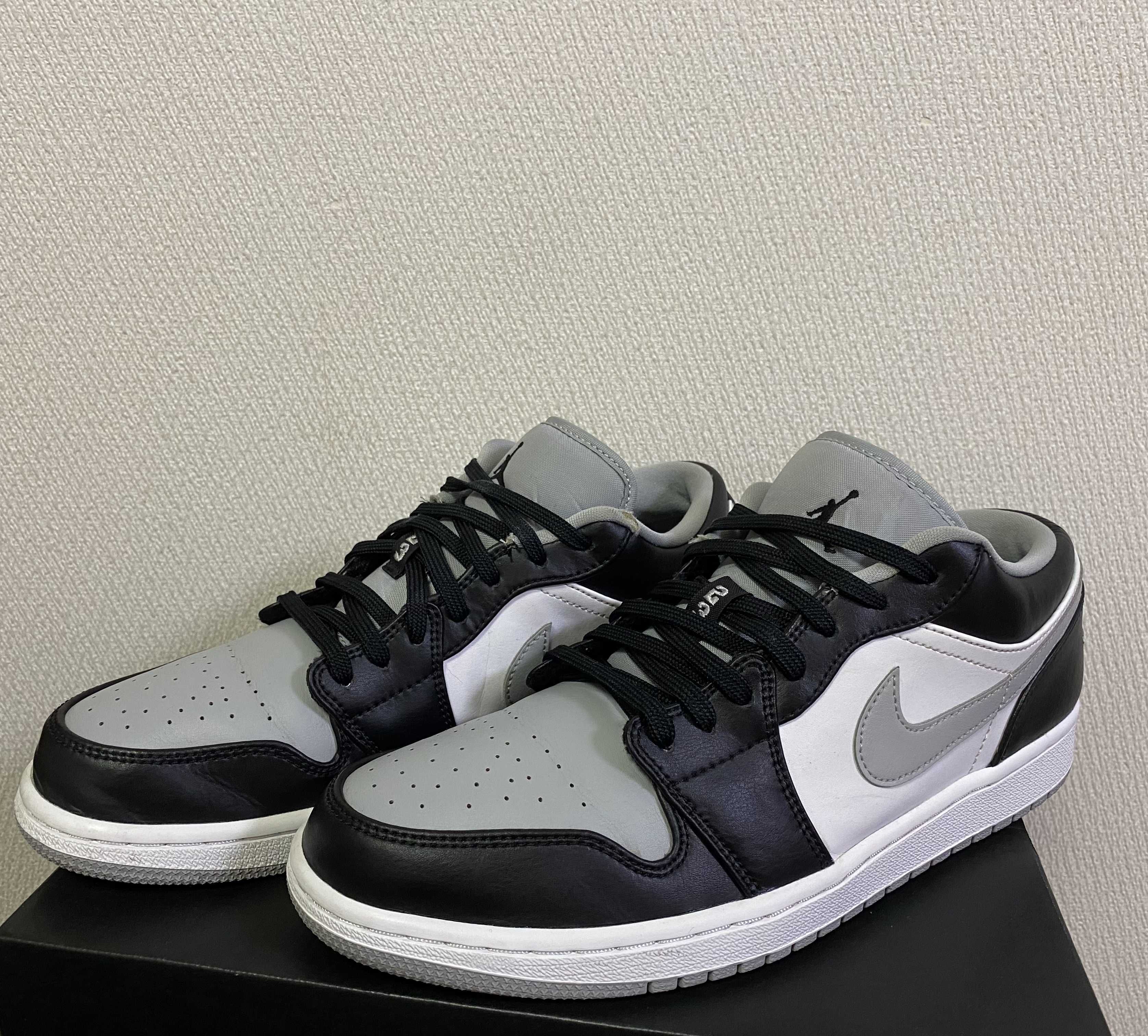 NIKE AIR JORDAN 1 LOW "BLACK/LIGHT SMOKE GREY"