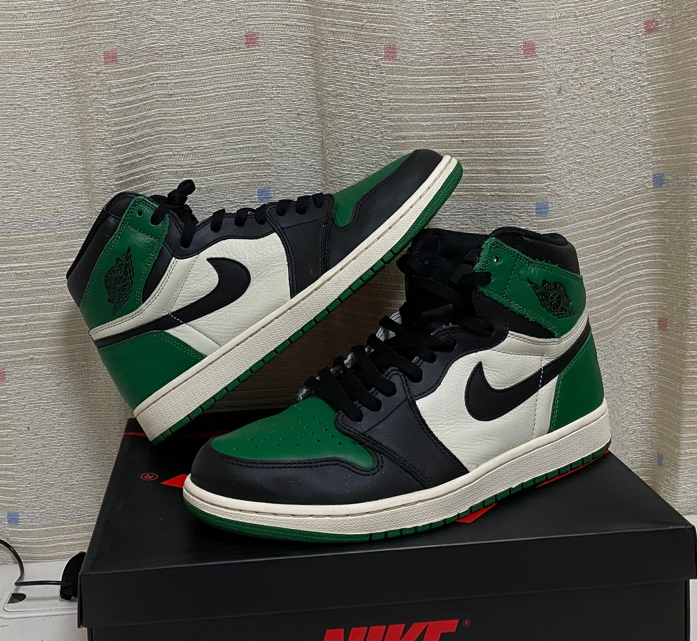 Nike Air Jordan 1 Retro High OG "Pine Green"(2018)