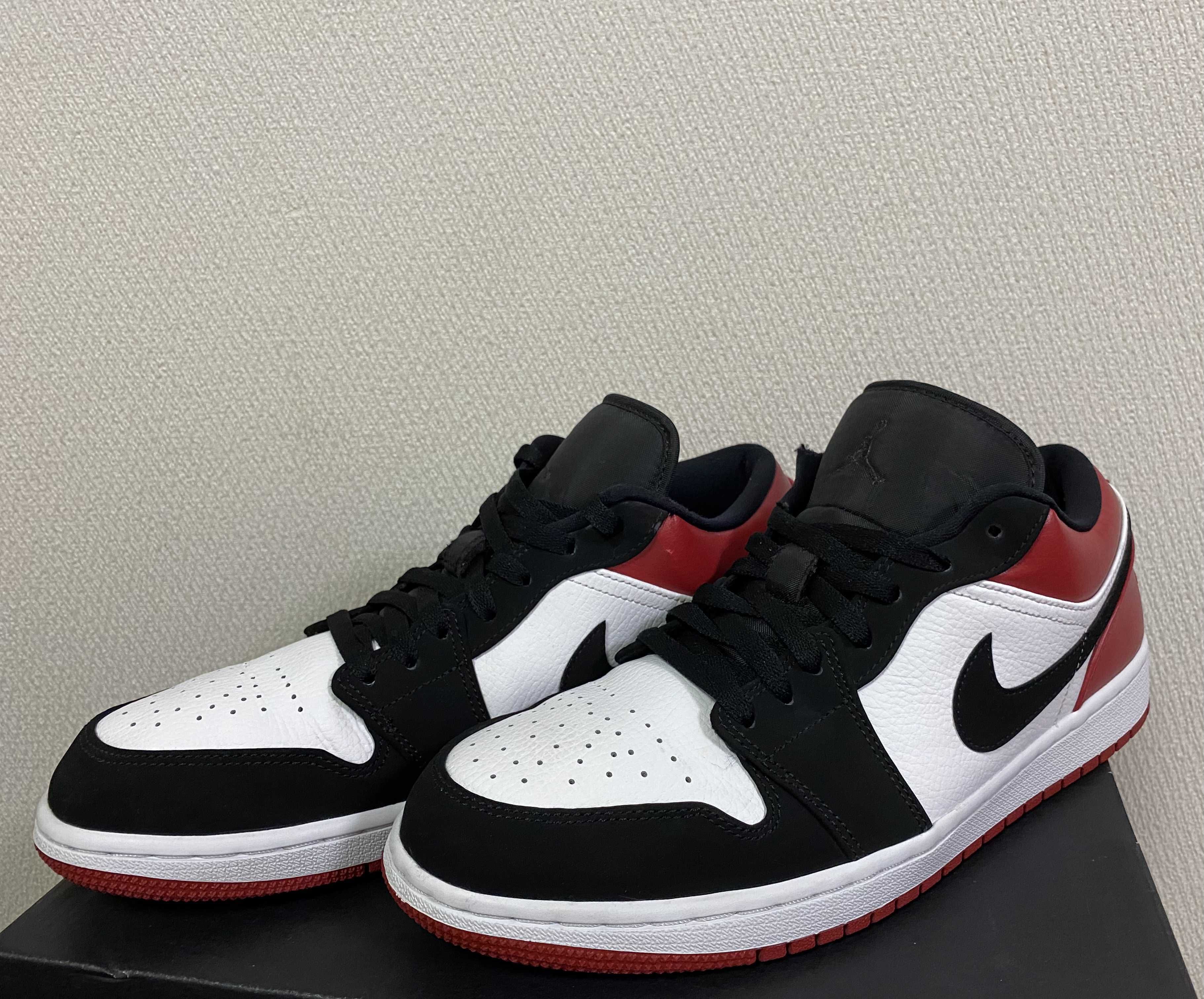 Nike Air Jordan 1 Low "Black Toe"