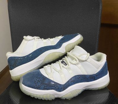 AIR JORDAN 11 LOW "SNAKESKIN"