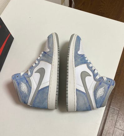 Nike GS Air Jordan 1 High OG "Hyper Royal"