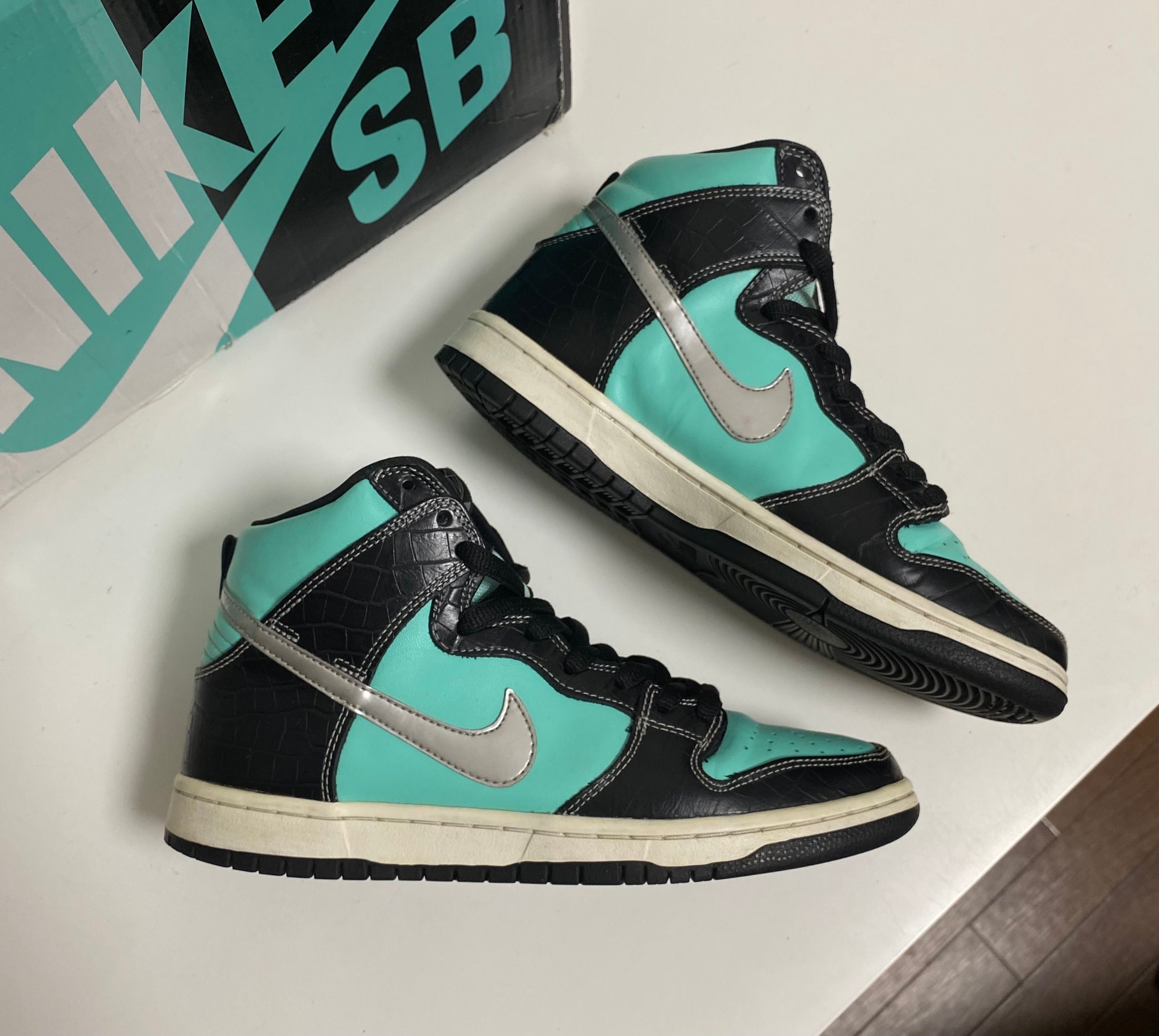 Diamond Supply × Nike SB Dunk High "Tiffany"