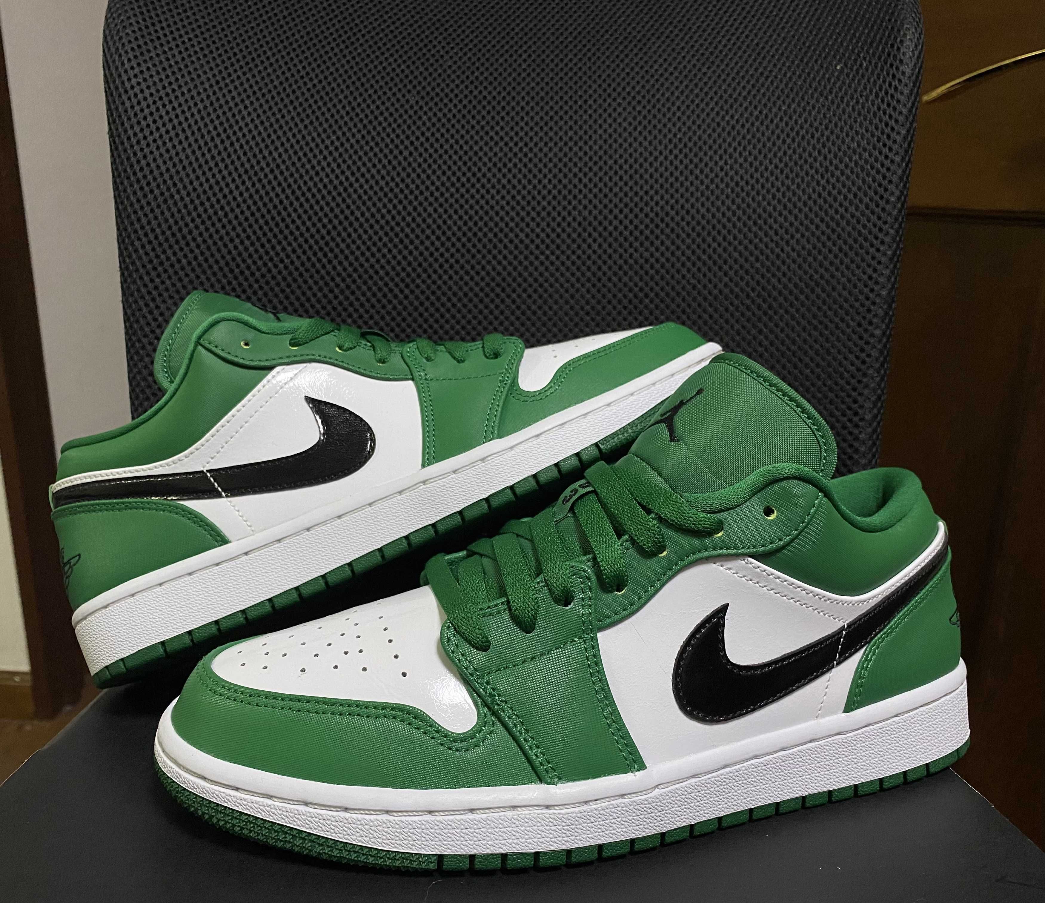 NIKE AIR JORDAN 1 LOW "PINE GREEN/WHITE"
