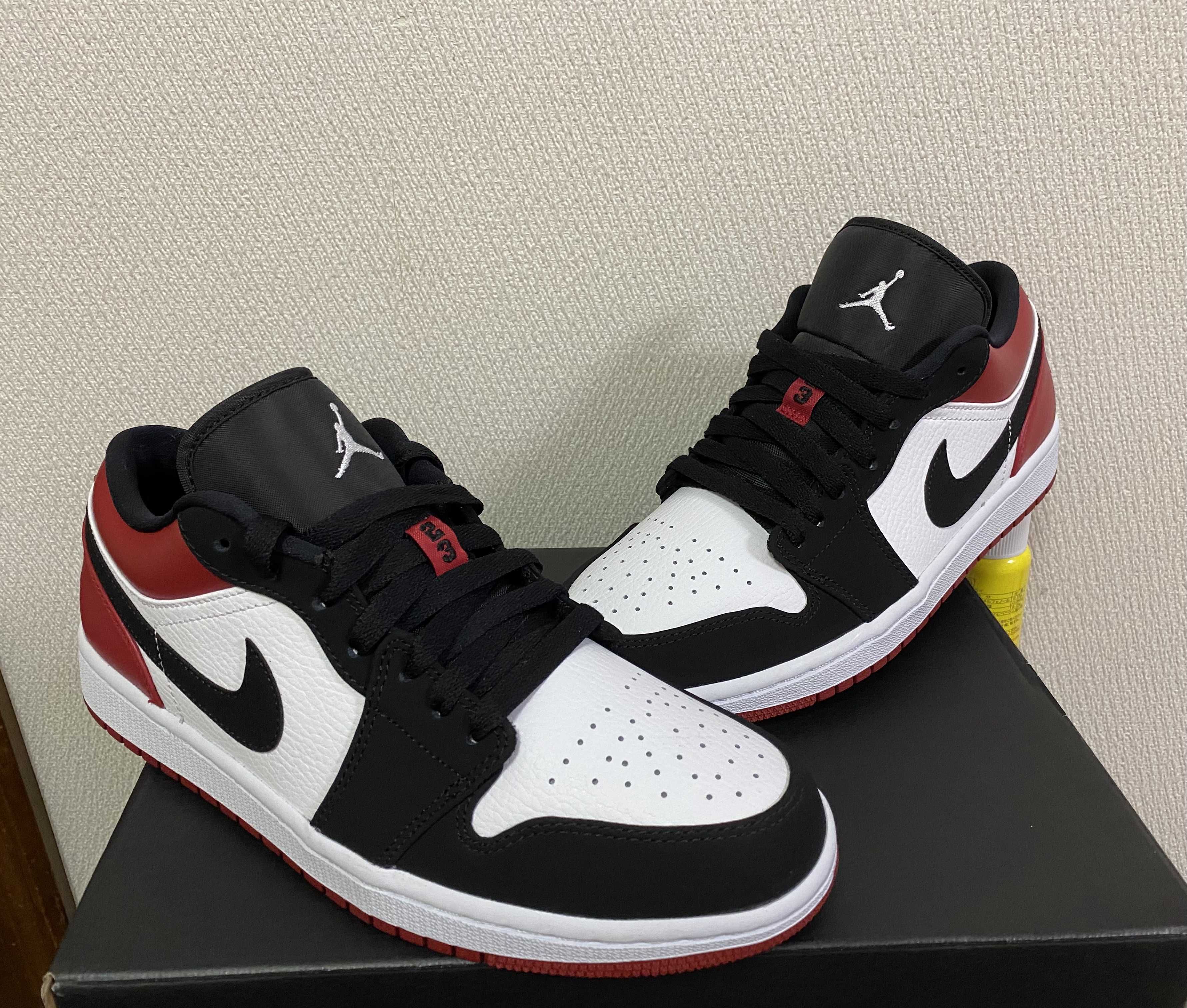 Nike Air Jordan 1 Low "Black Toe"