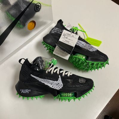 Off-White × Nike Air Zoom Tempo Next% Flyknit "Black"