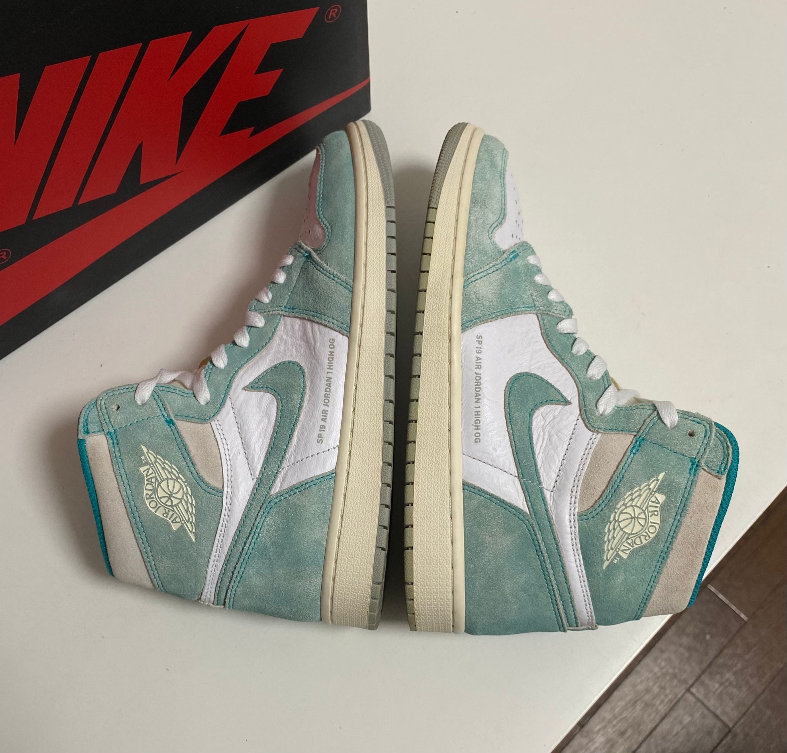 Nike Air Jordan 1 Retro High OG "Turbo Green"