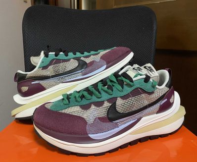 sacai × Nike Vapor Waffle "String/Red/Green"