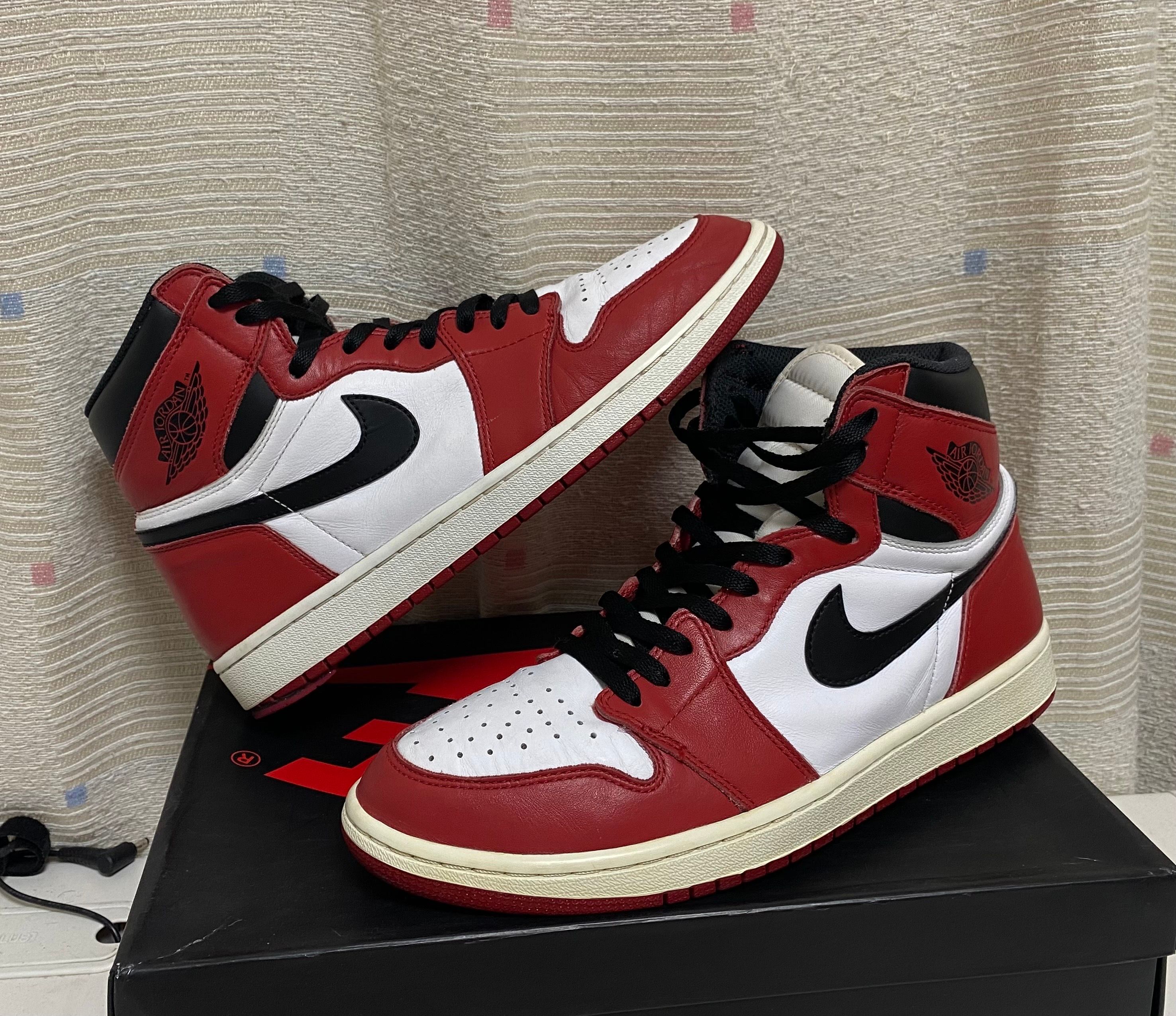 Nike Air Jordan 1 Retro High "Chicago" (2015)