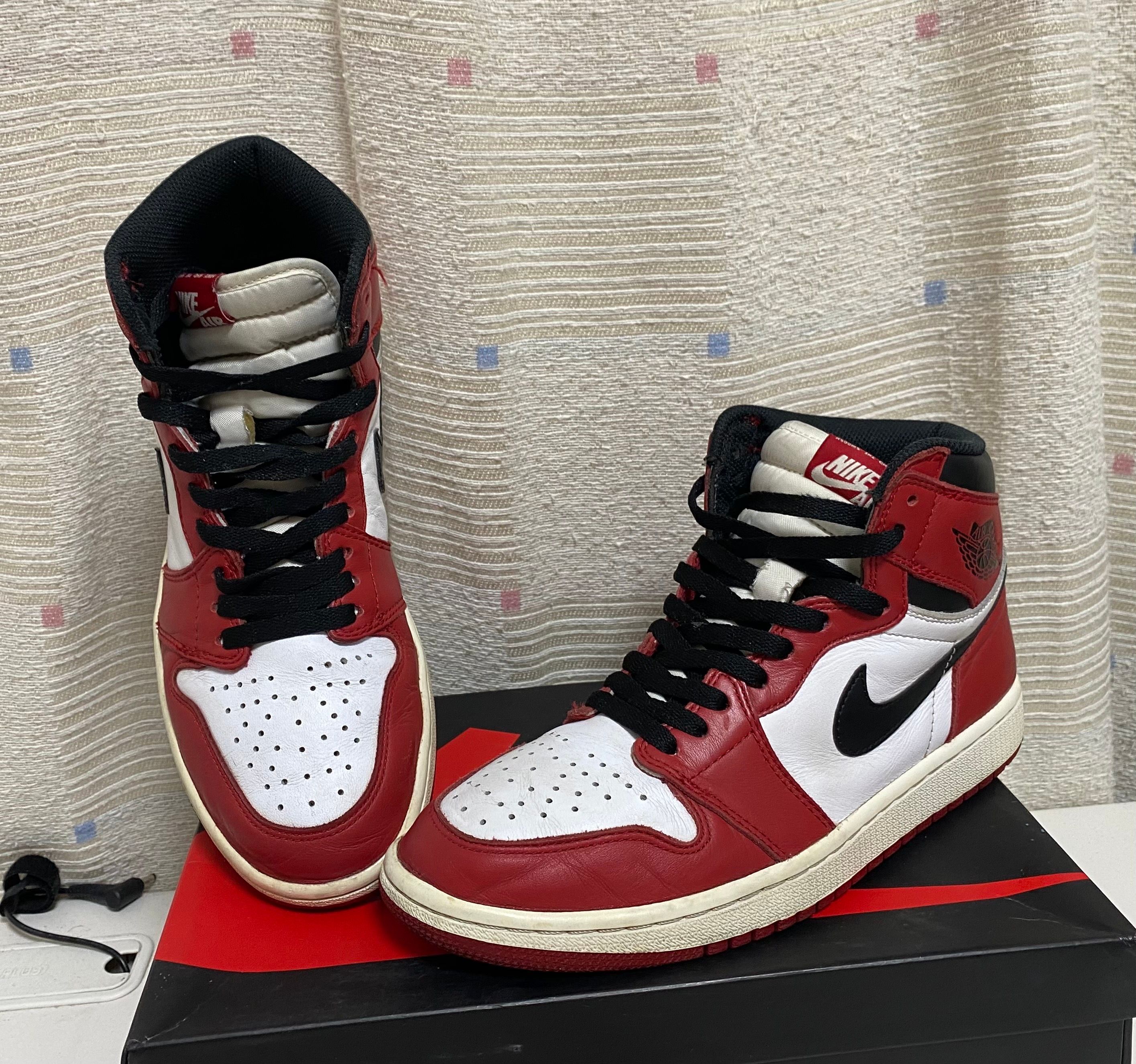 Nike Air Jordan 1 Retro High "Chicago" (2015)