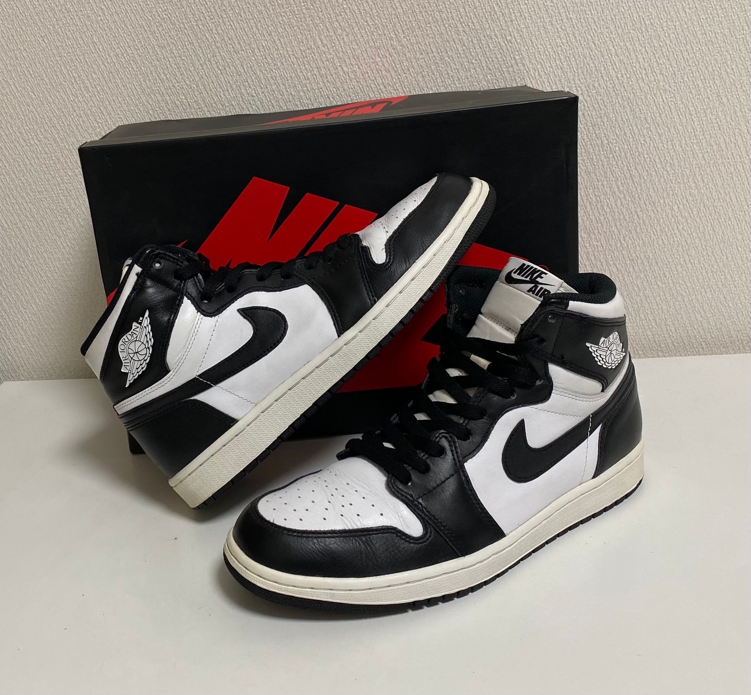 Nike Air Jordan 1 Retro High OG "Black/White"