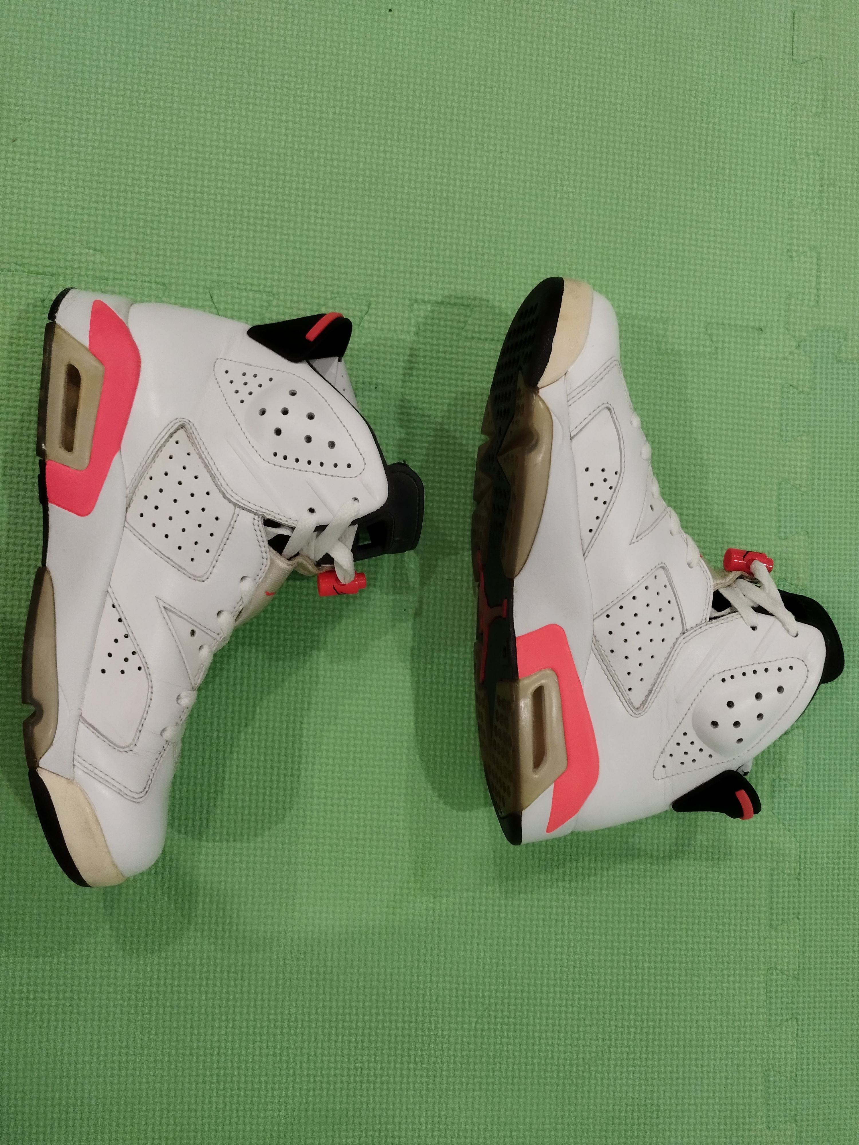 Nike Air Jordan 6 Retro "White / Infra Red" (2014)