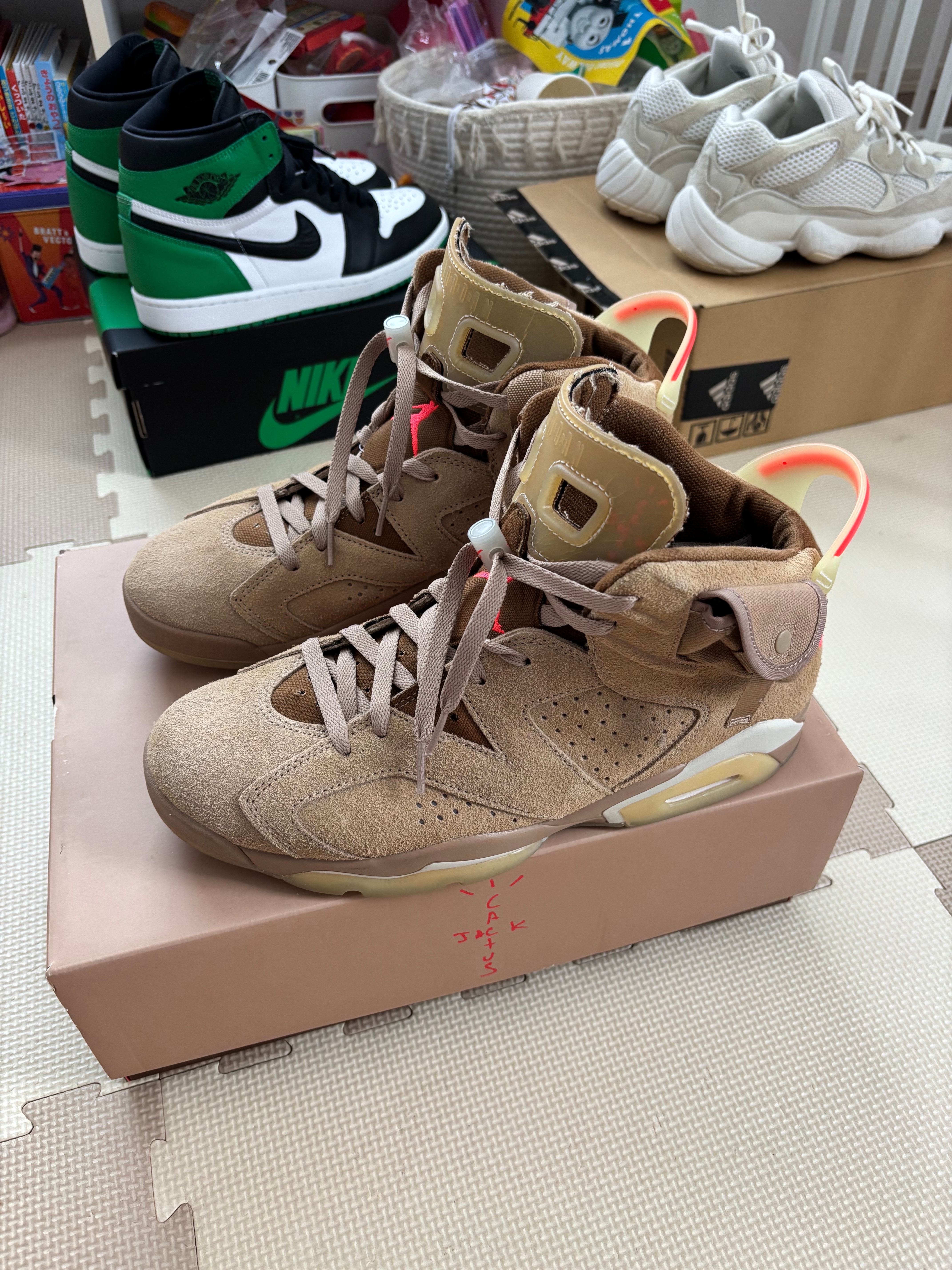 Travis Scott × Nike Air Jordan 6 "British Khaki"