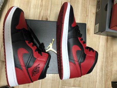 Nike Air Jordan 1 Mid "Bred"