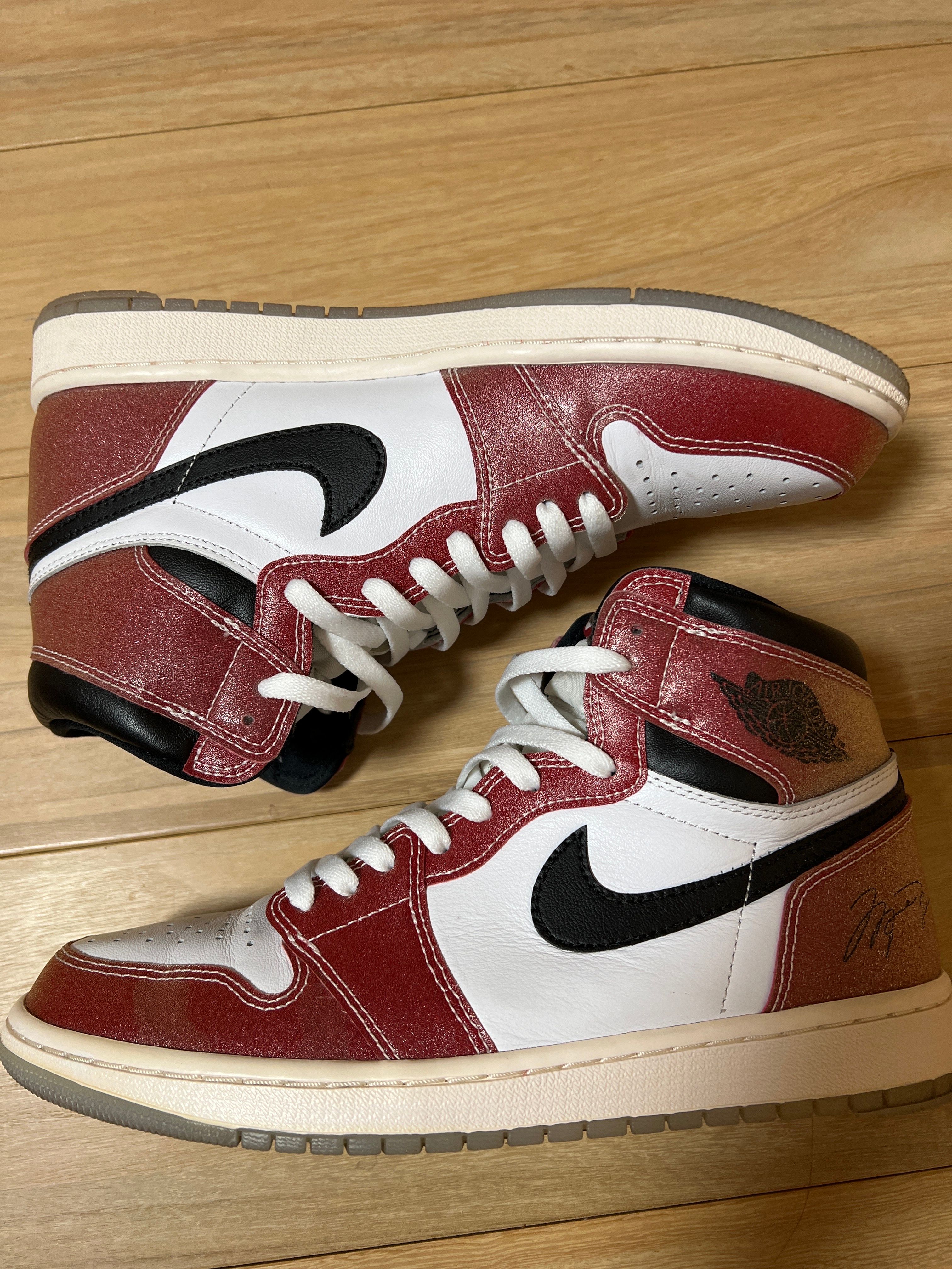 Trophy Room × Nike Air Jordan 1 High OG "Chicago"