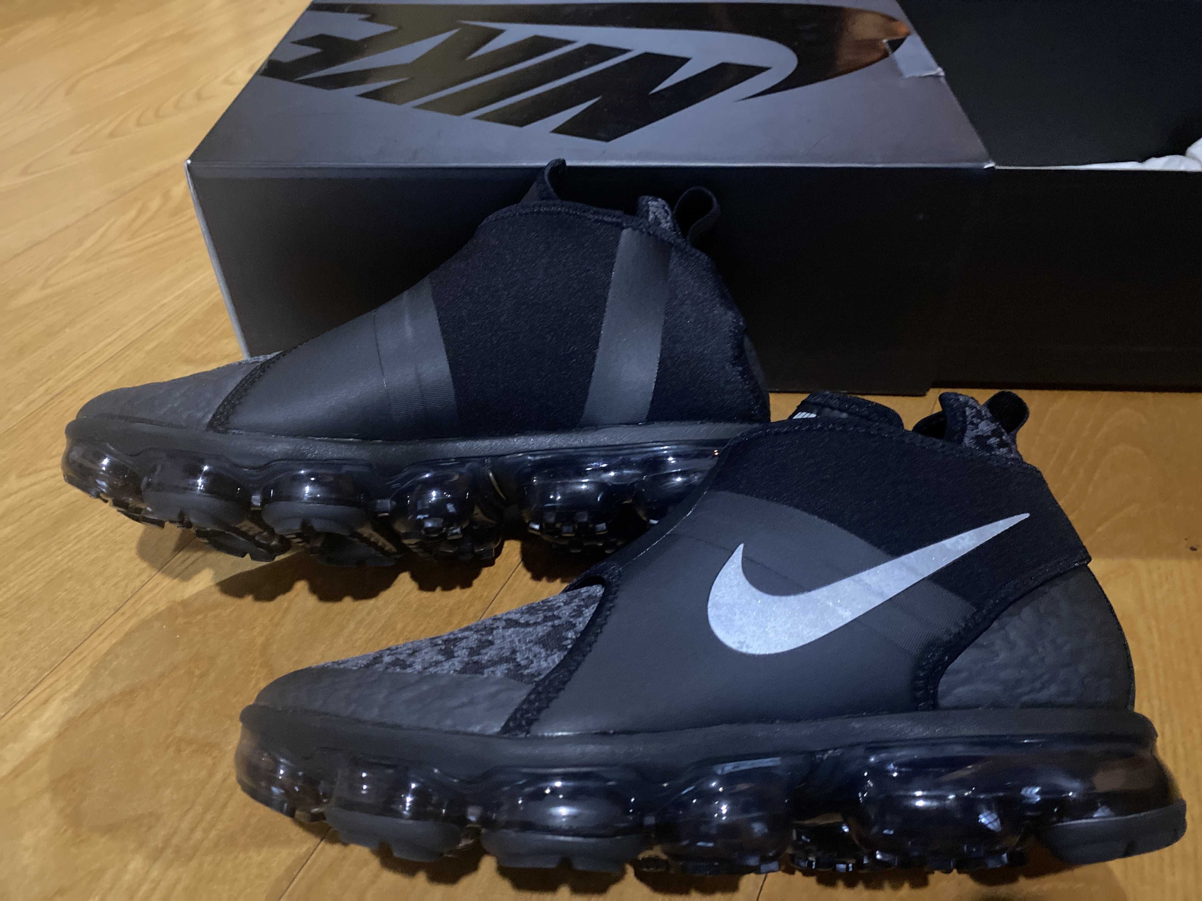 NIKE AIR VAPORMAX CHUKKA SLIP "BLACK"