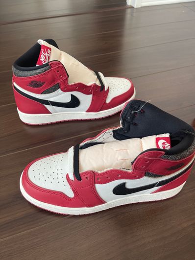 Nike GS Air Jordan 1 High OG "Lost & Found/Chicago"