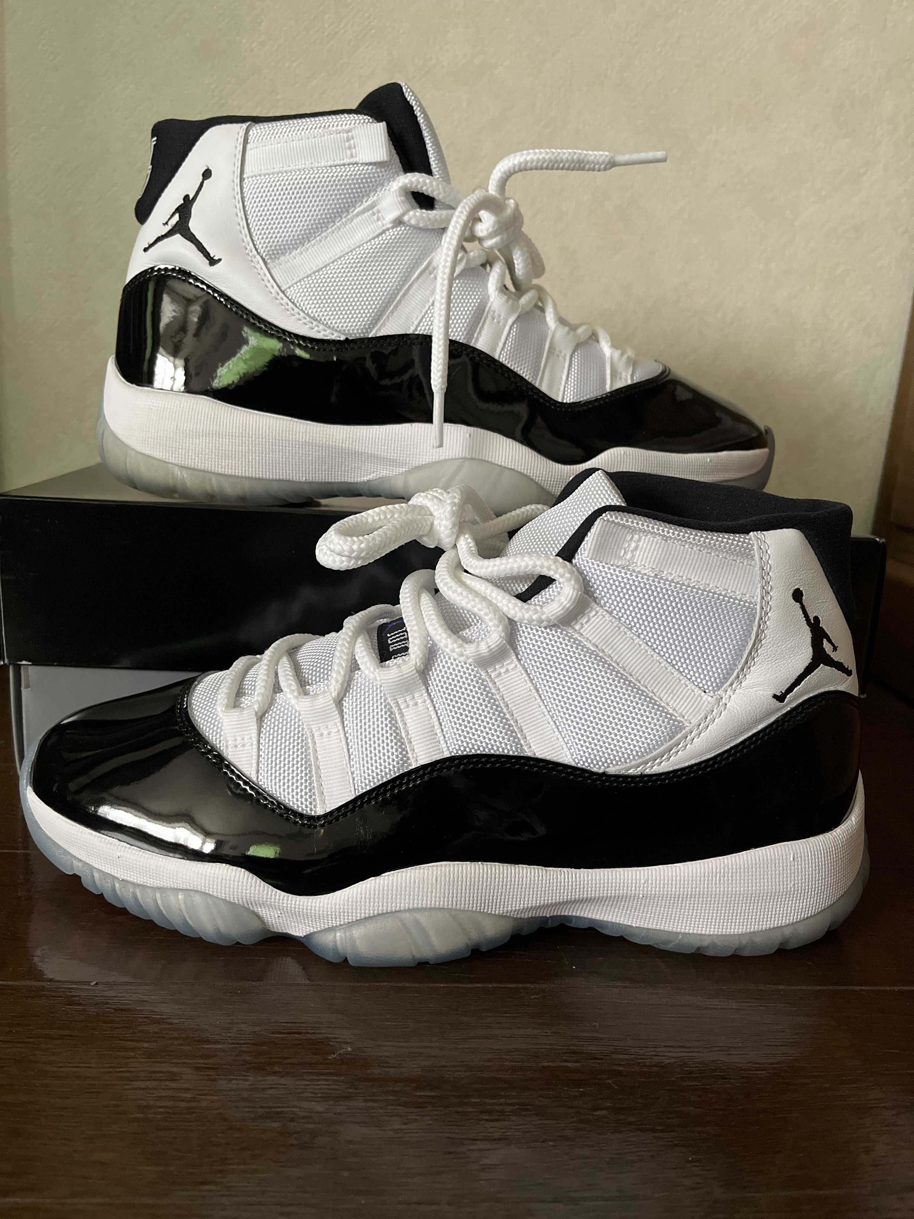 Nike Air Jordan 11 Retro "Concord" (2018)