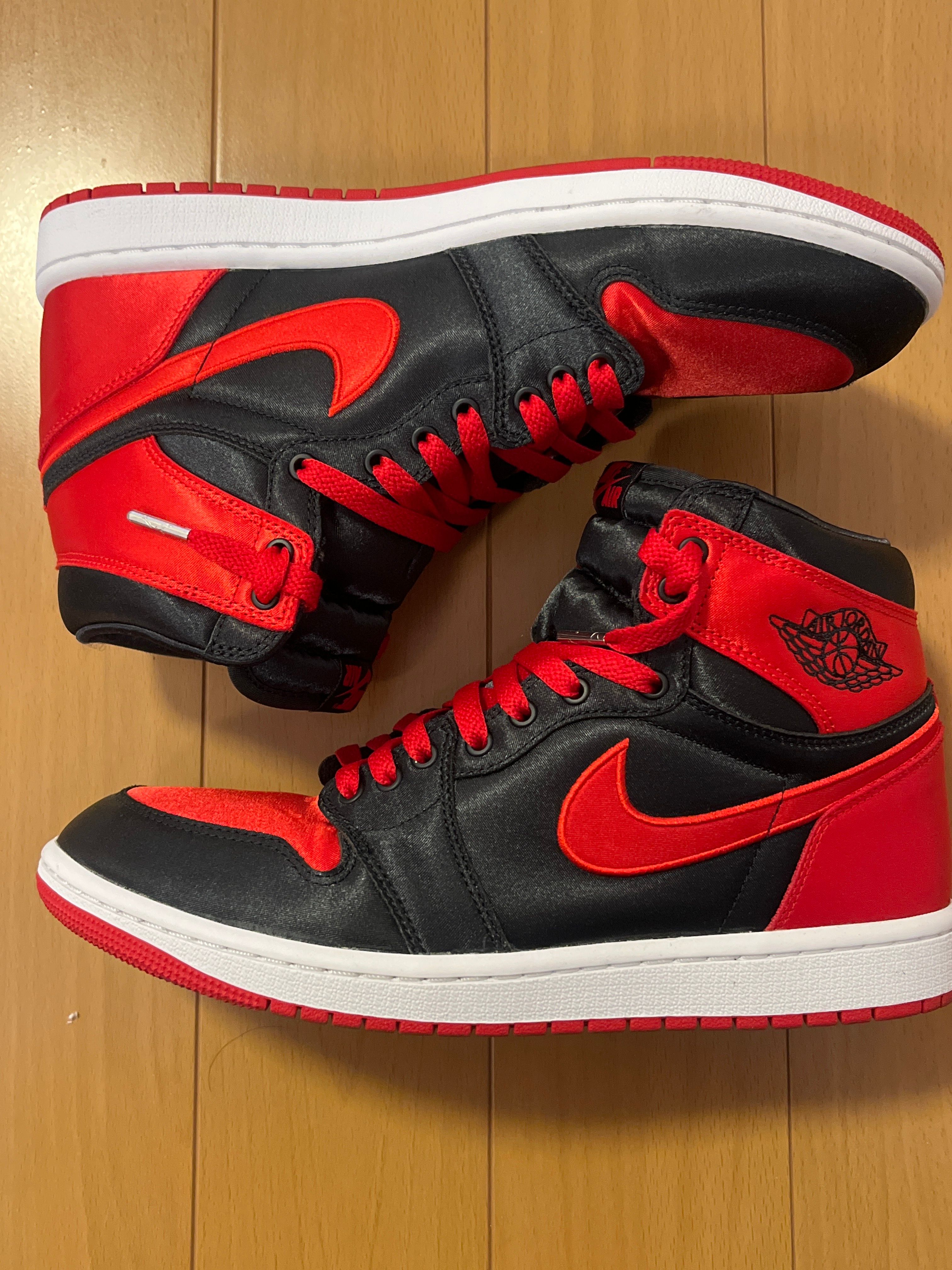 Nike Women's Air Jordan 1 Retro High OG "Satin Bred"