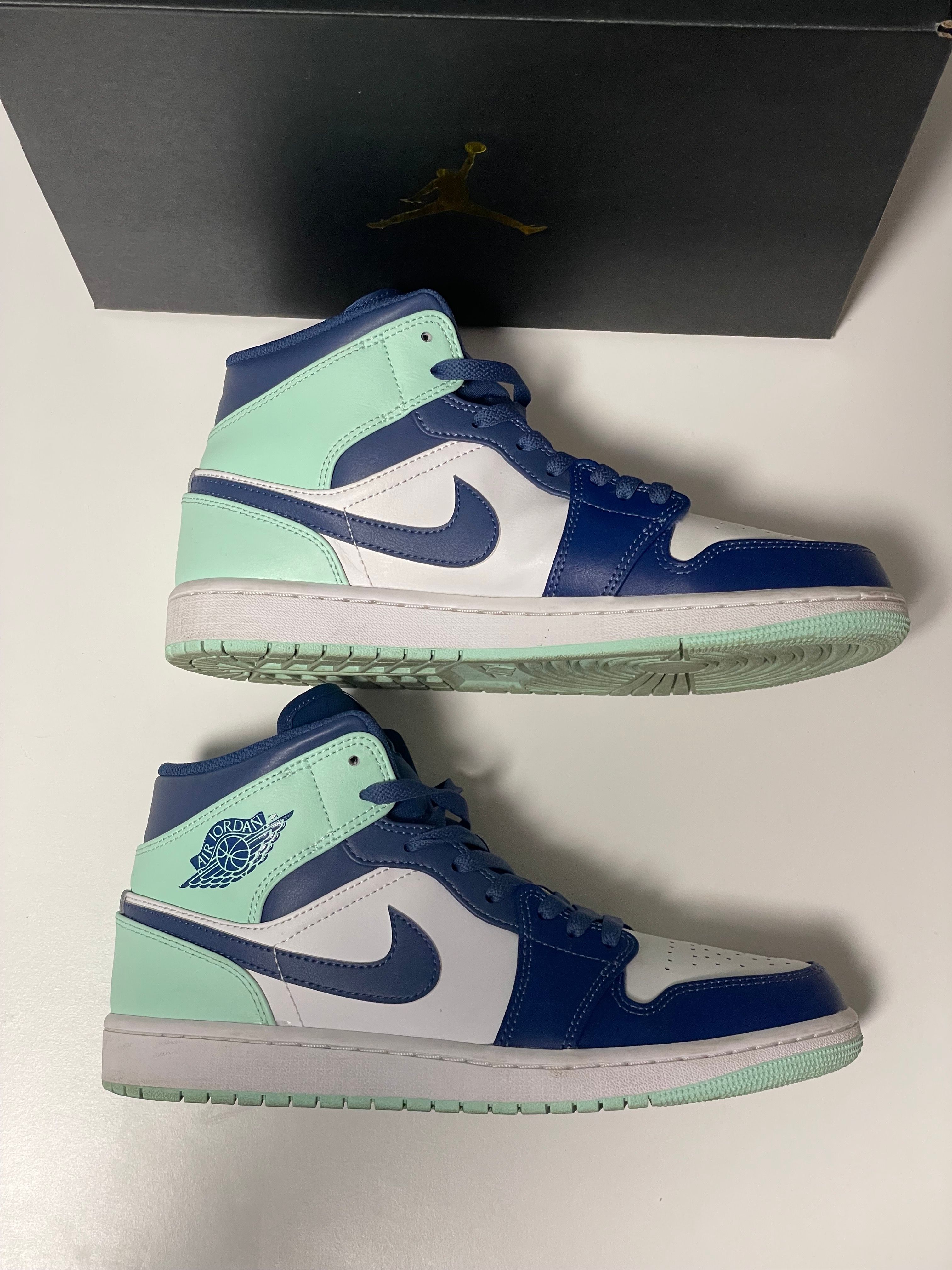 Nike Air Jordan 1 Mid "Blue Mint"