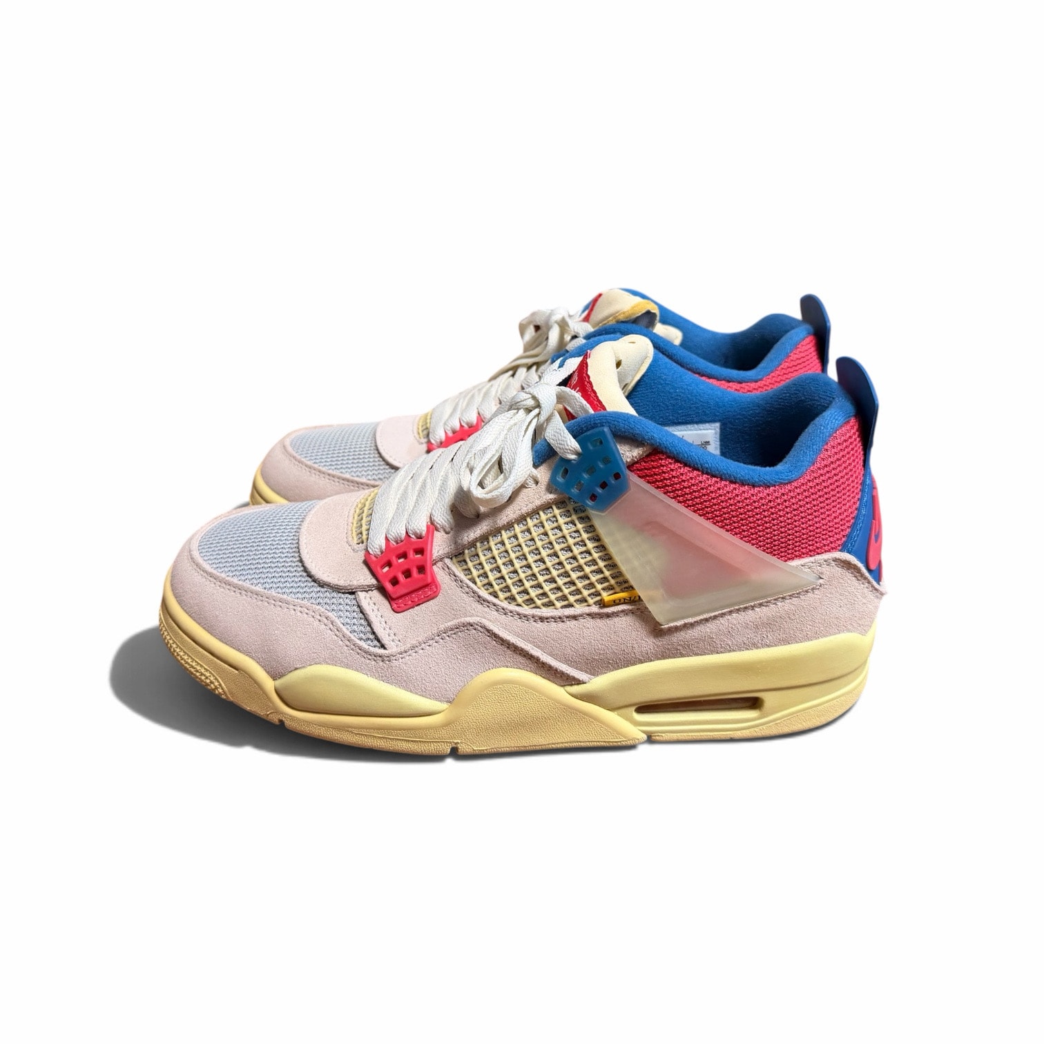 UNION × Nike Air Jordan 4 SP "Guava Ice/Light Fusion Red"