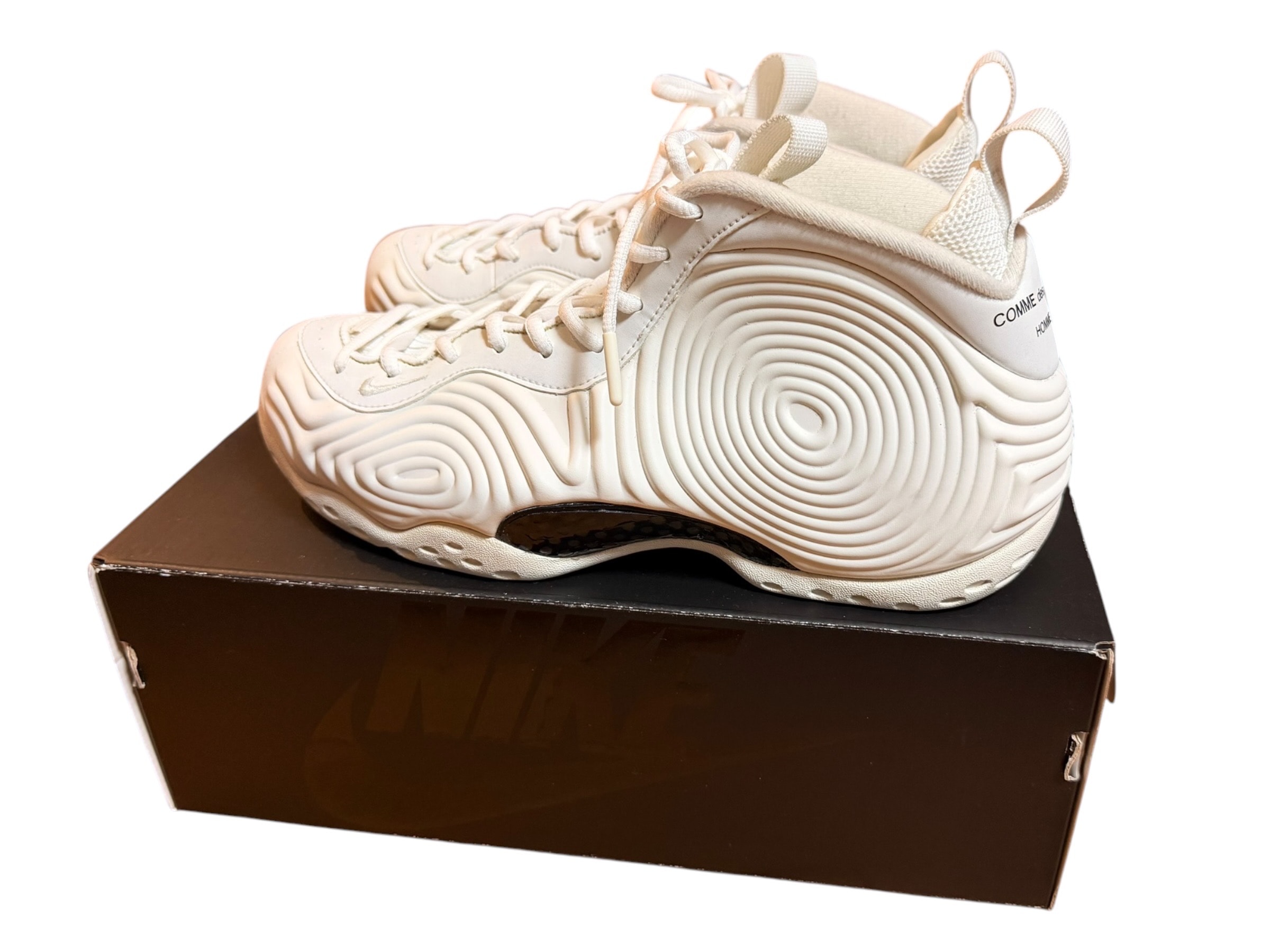 COMME des GARCONS HOMME PLUS × Nike Air Foamposite One "White"