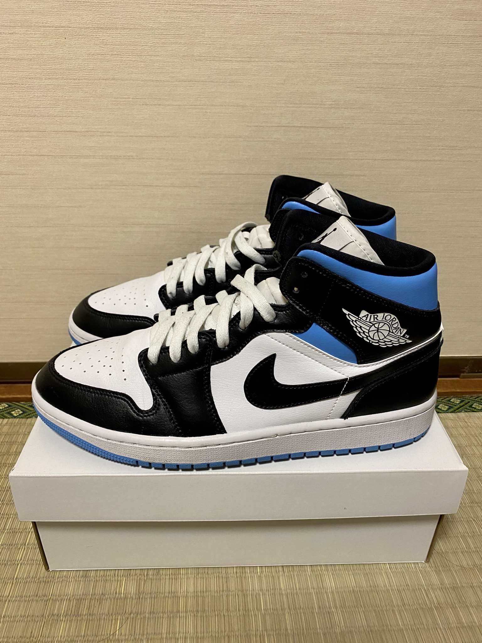 Nike Women's Air Jordan 1 Mid "Black/University Blue"