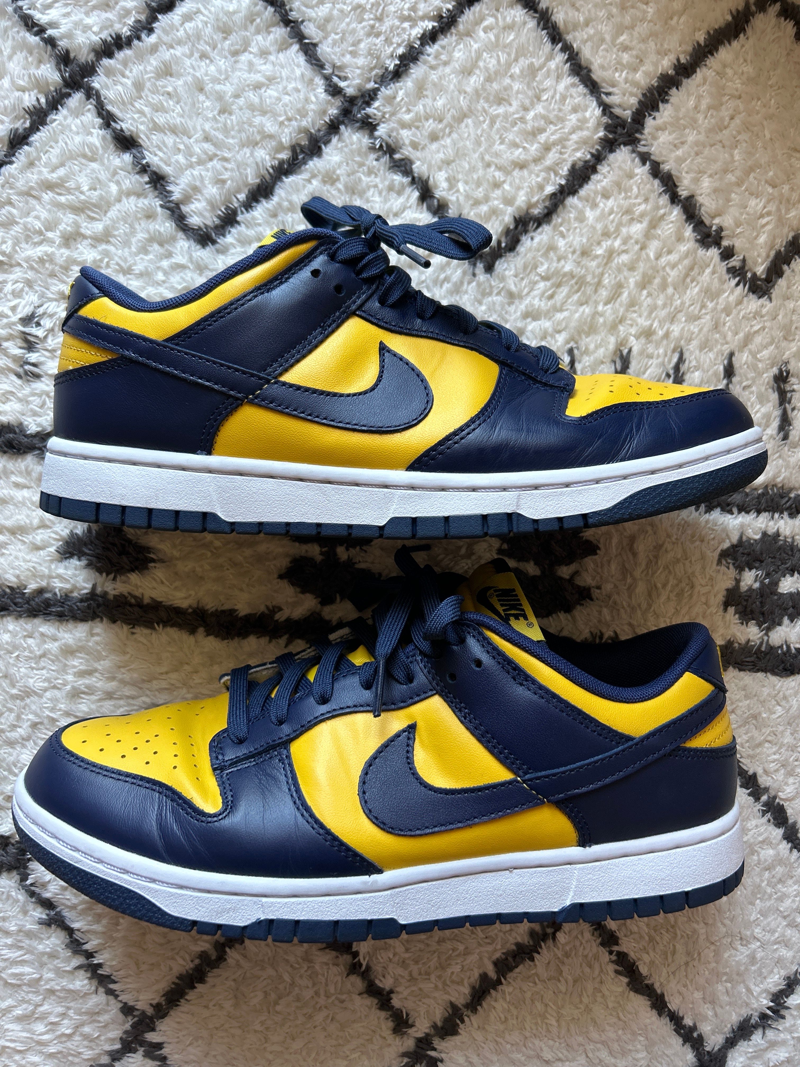 Nike Dunk Low "Michigan"