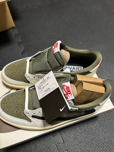 Travis Scott × Nike Air Jordan 1 Low OG SP "Reverse Olive"