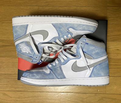 Nike Air Jordan 1 High OG "Hyper Royal"