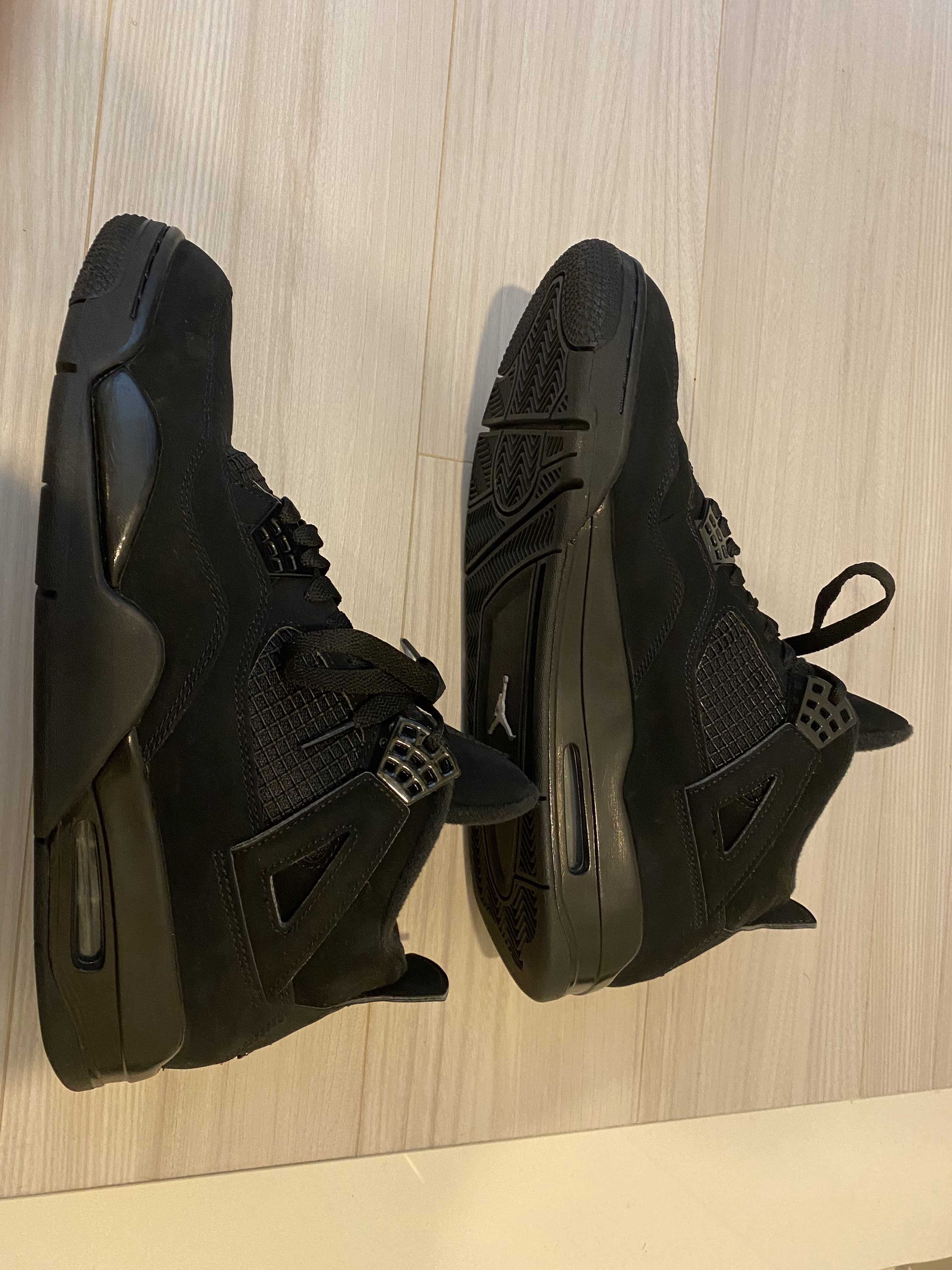 Nike Air Jordan 4 "Black Cat"