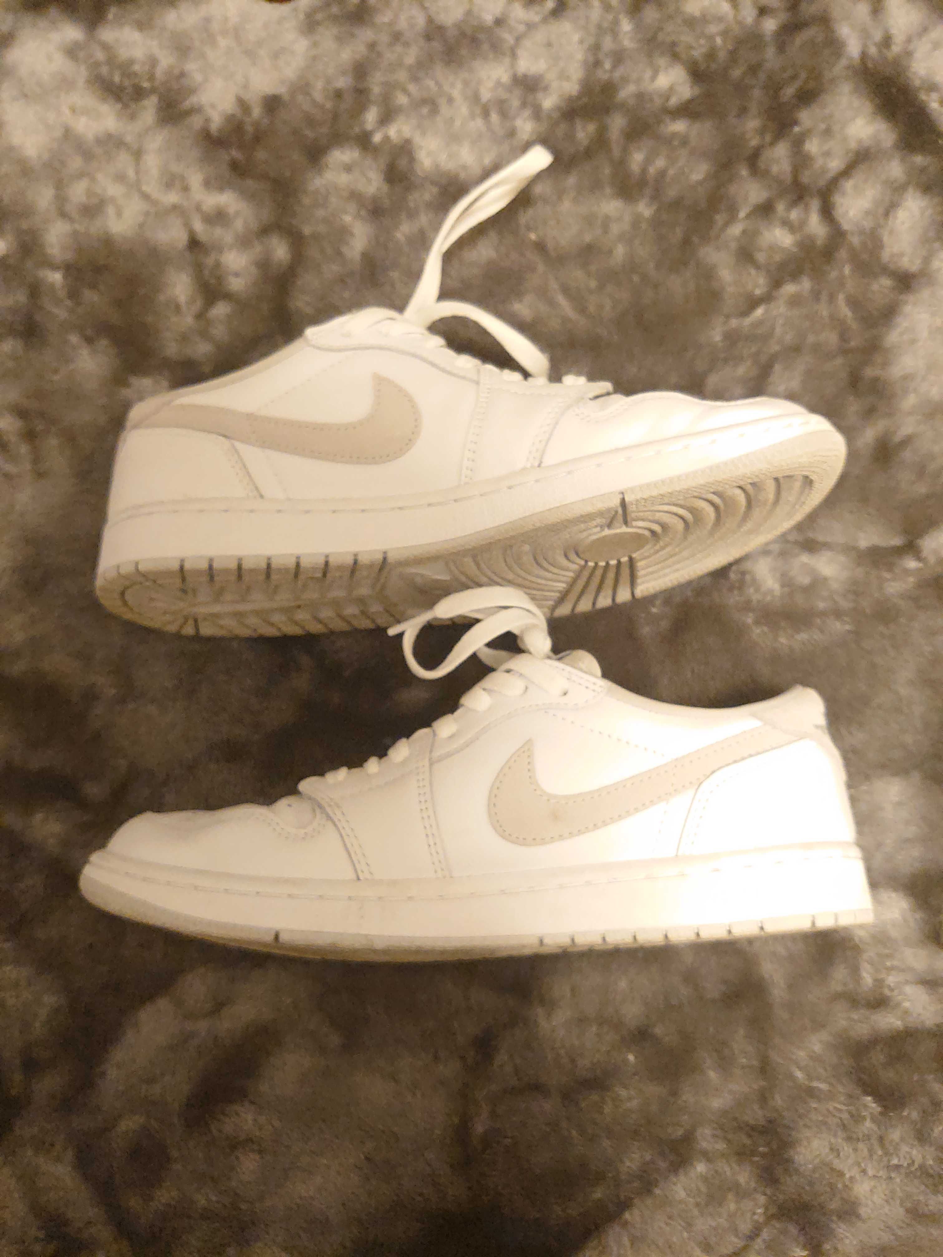 Nike Air Jordan 1 Low OG "Neutral Grey"