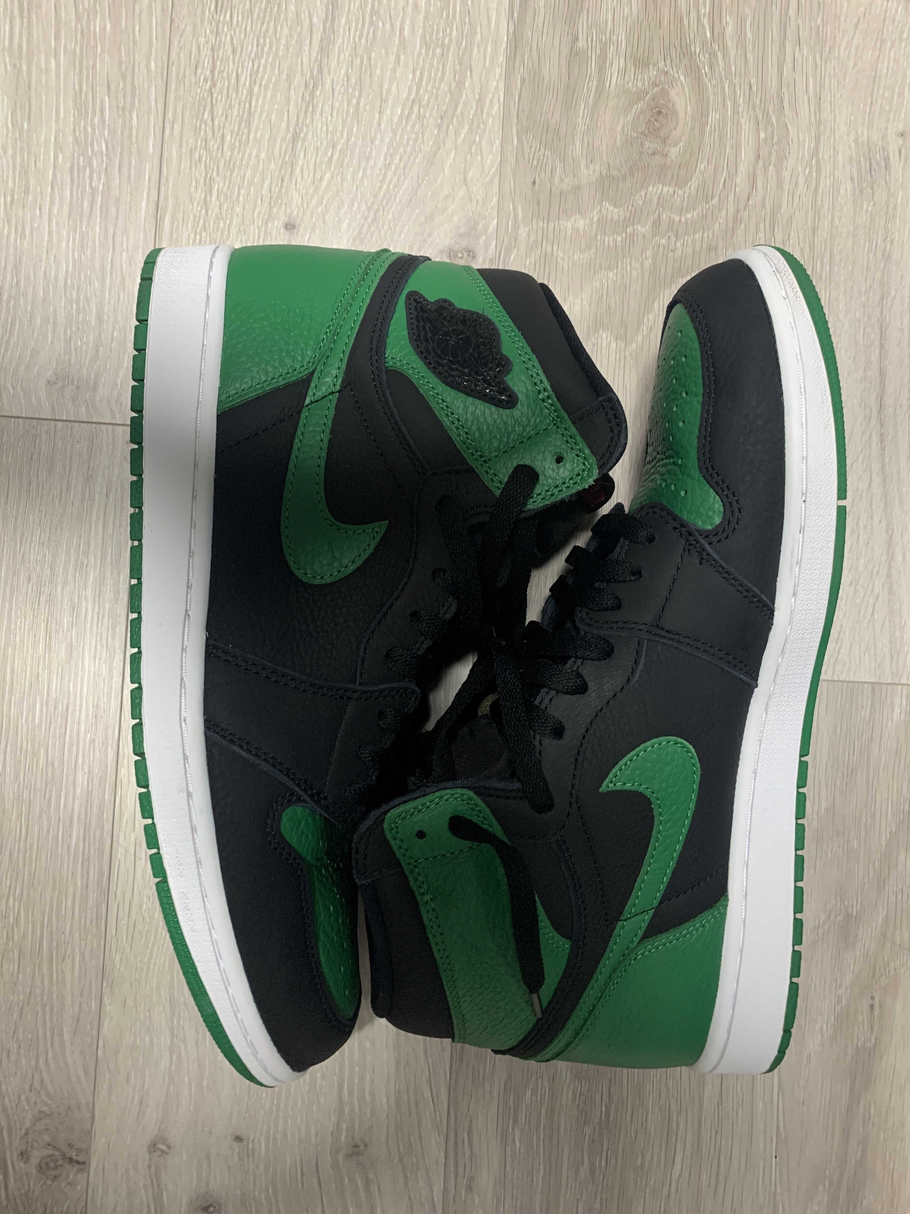 Nike Air Jordan 1 Retro High OG "Black/Pine Green" (2020)      