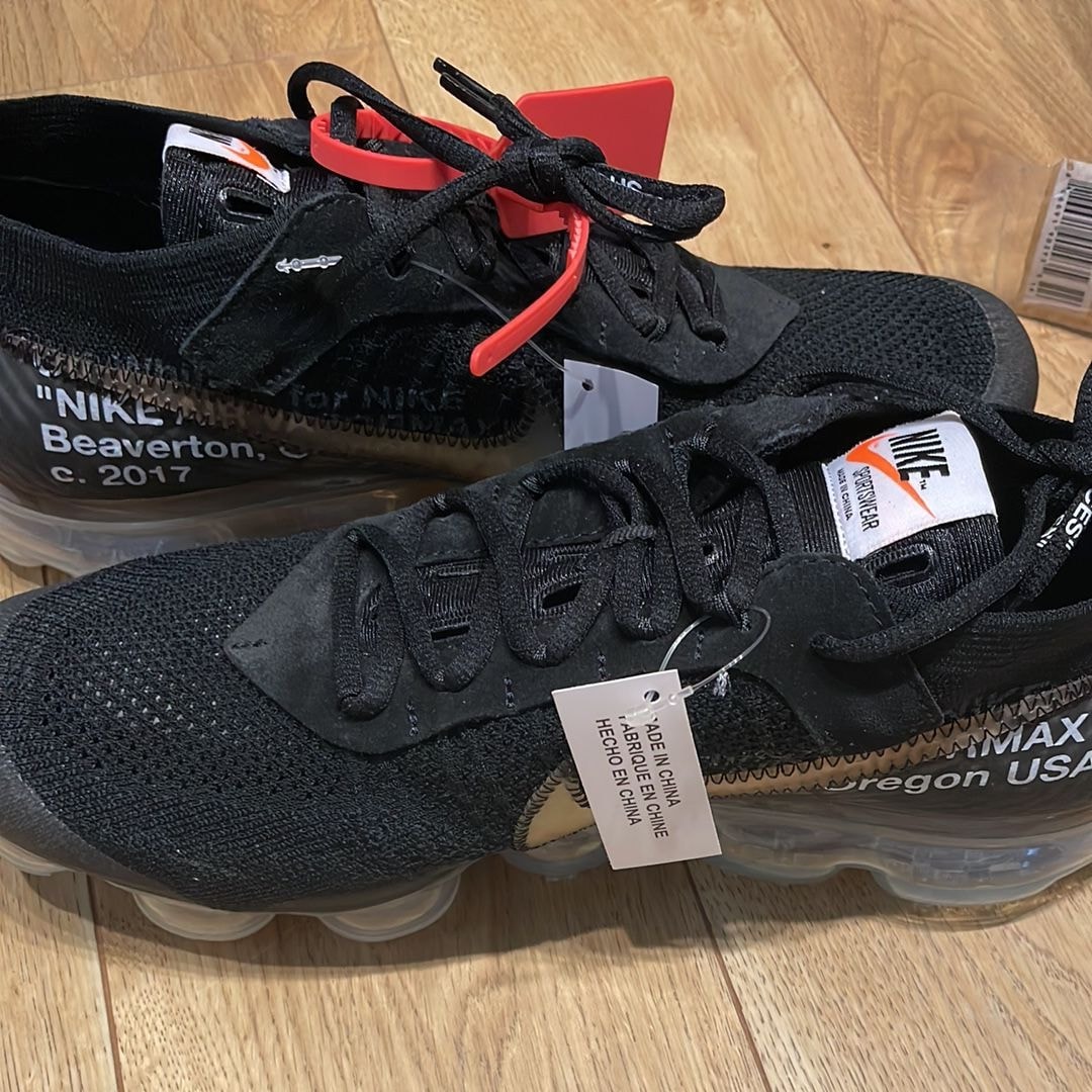 Off-White × Nike Air Vapormax "Black/Total Orange/Clear"