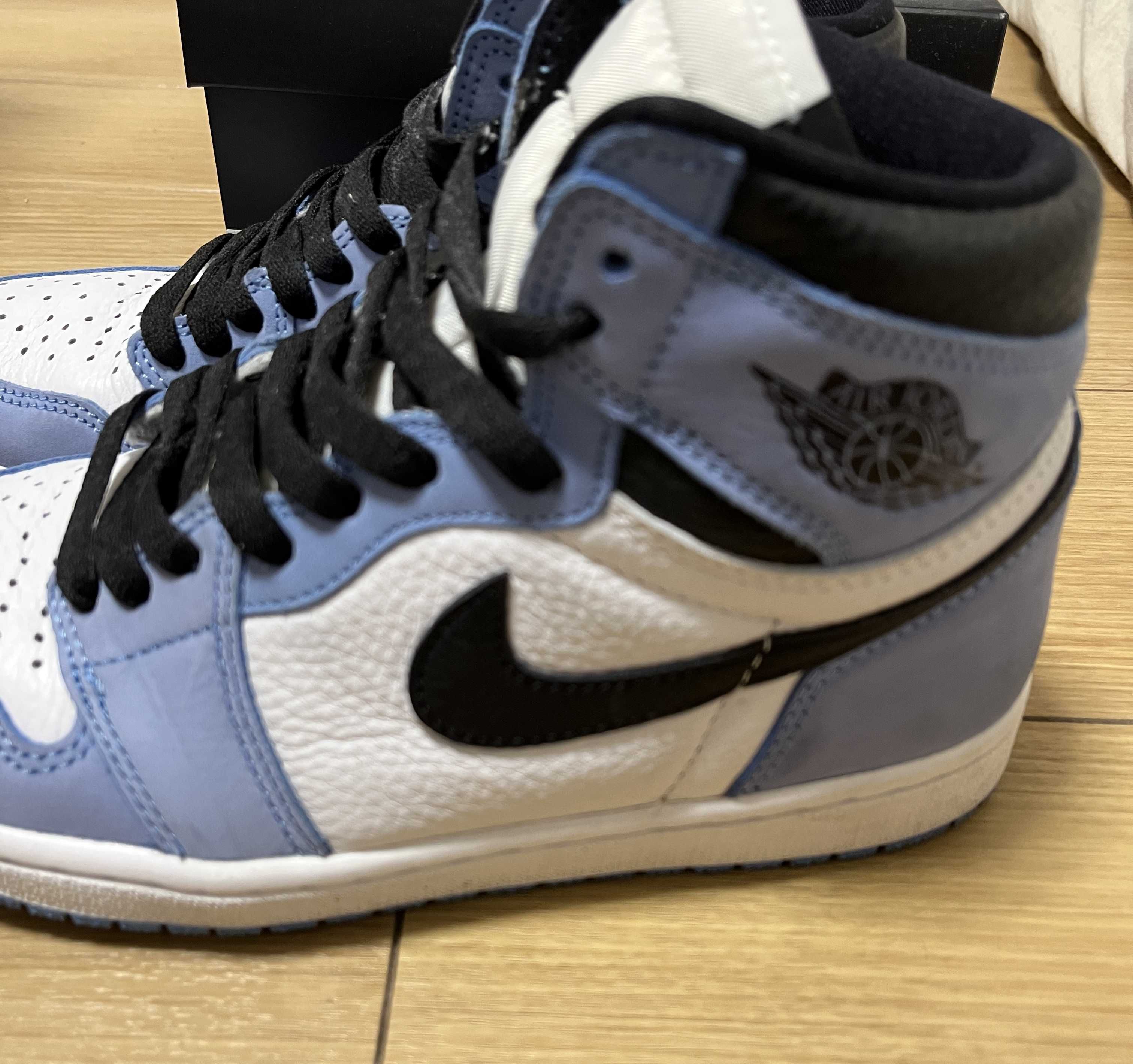 Nike Air Jordan 1 High OG "University Blue"