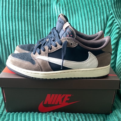 Travis Scott × Nike Air Jordan 1 Low OG SP-T "Black/Dark Mocha"