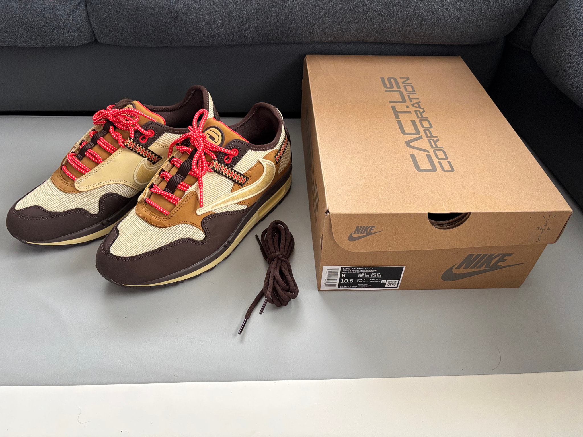 Travis Scott × Nike Air Max 1 "CACT.US Brown"