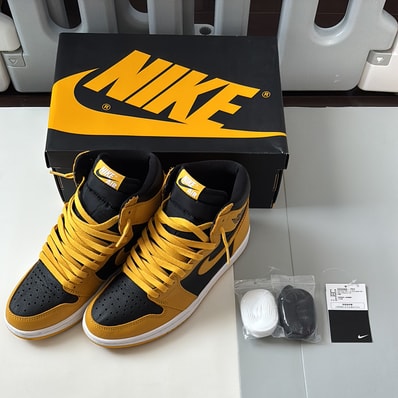 Nike Air Jordan 1 High OG "Pollen"