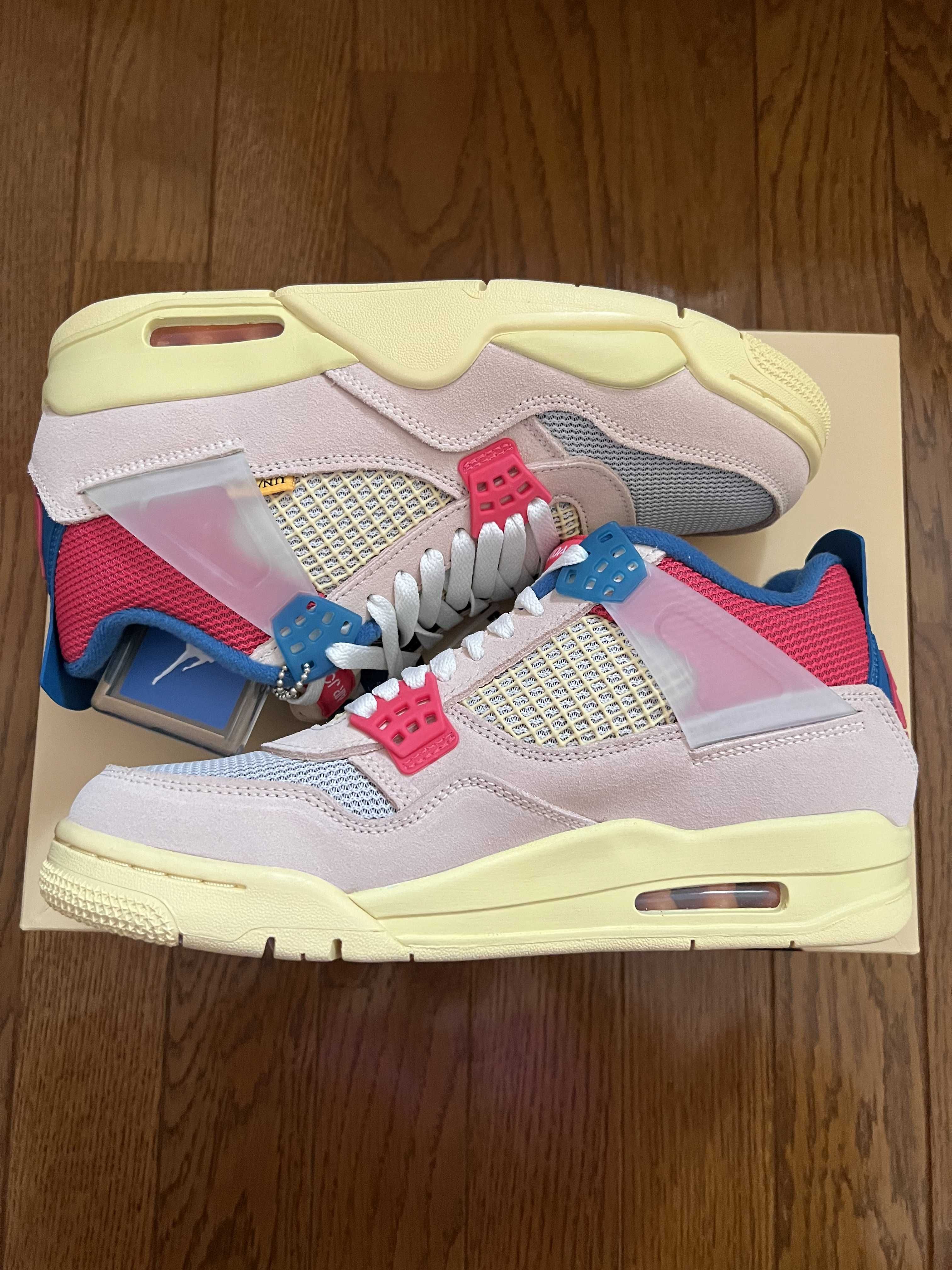 UNION × Nike Air Jordan 4 SP "Guava Ice/Light Fusion Red"