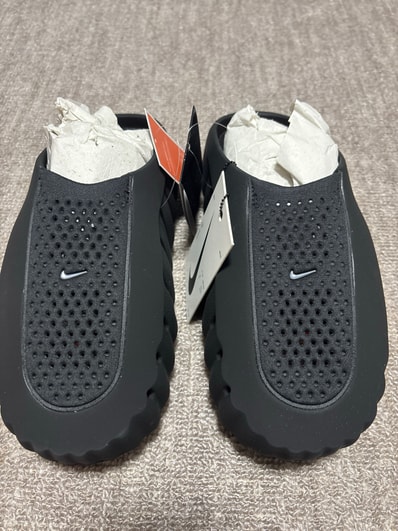 Nike Mind 001 Mules "Black/Hyper Crimson"