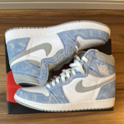 Nike Air Jordan 1 High OG "Hyper Royal"
