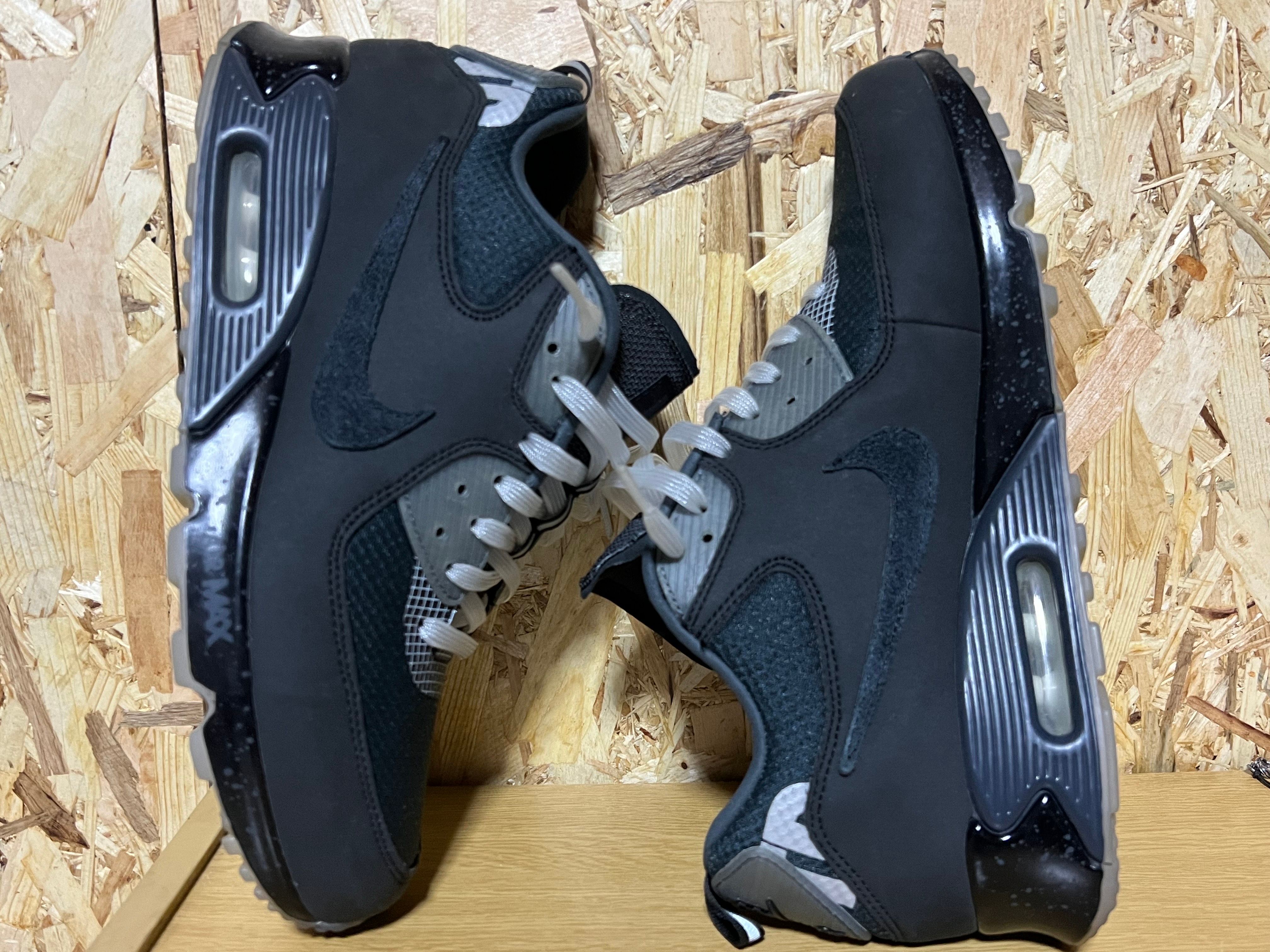 UNDEFEATED × Nike Air Max 90 "Black/Rush Pink"