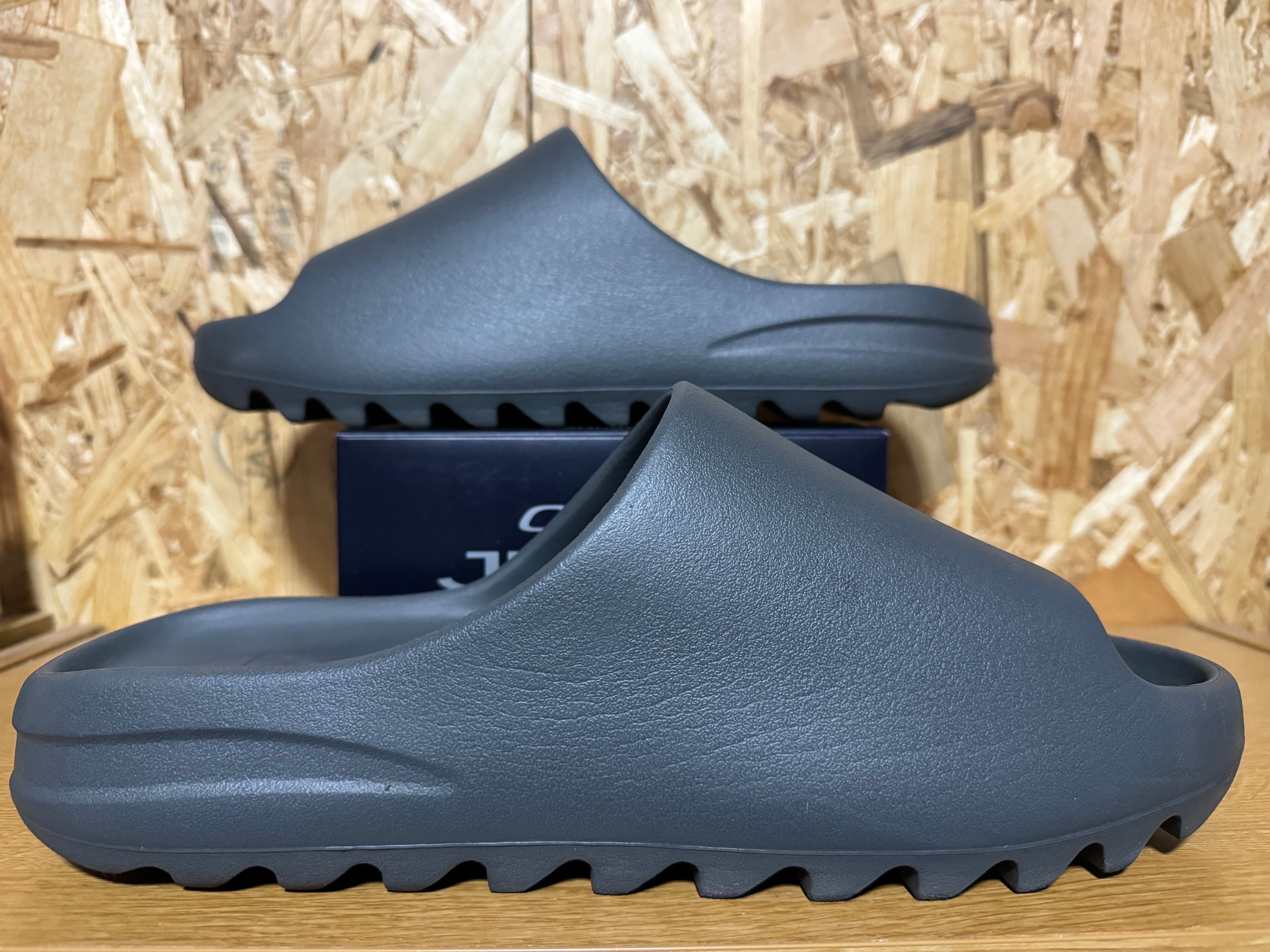 adidas YEEZY Slide "Slate Grey"