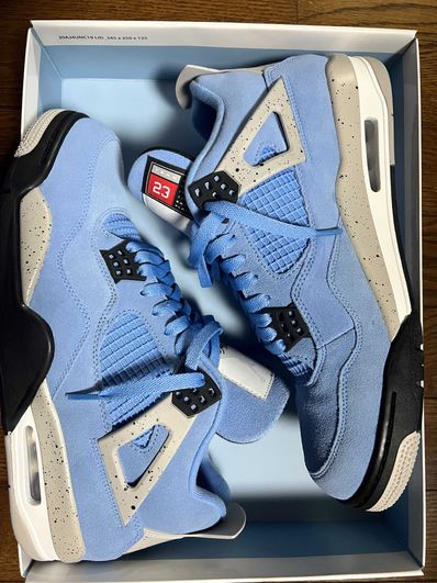 Nike Air Jordan 4 "University Blue"