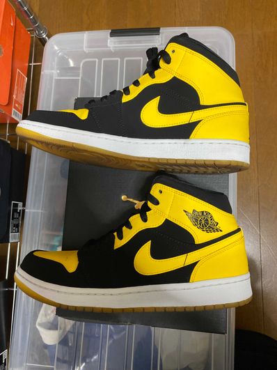 Nike Air Jordan 1 Retro Mid "New Love" (2017)