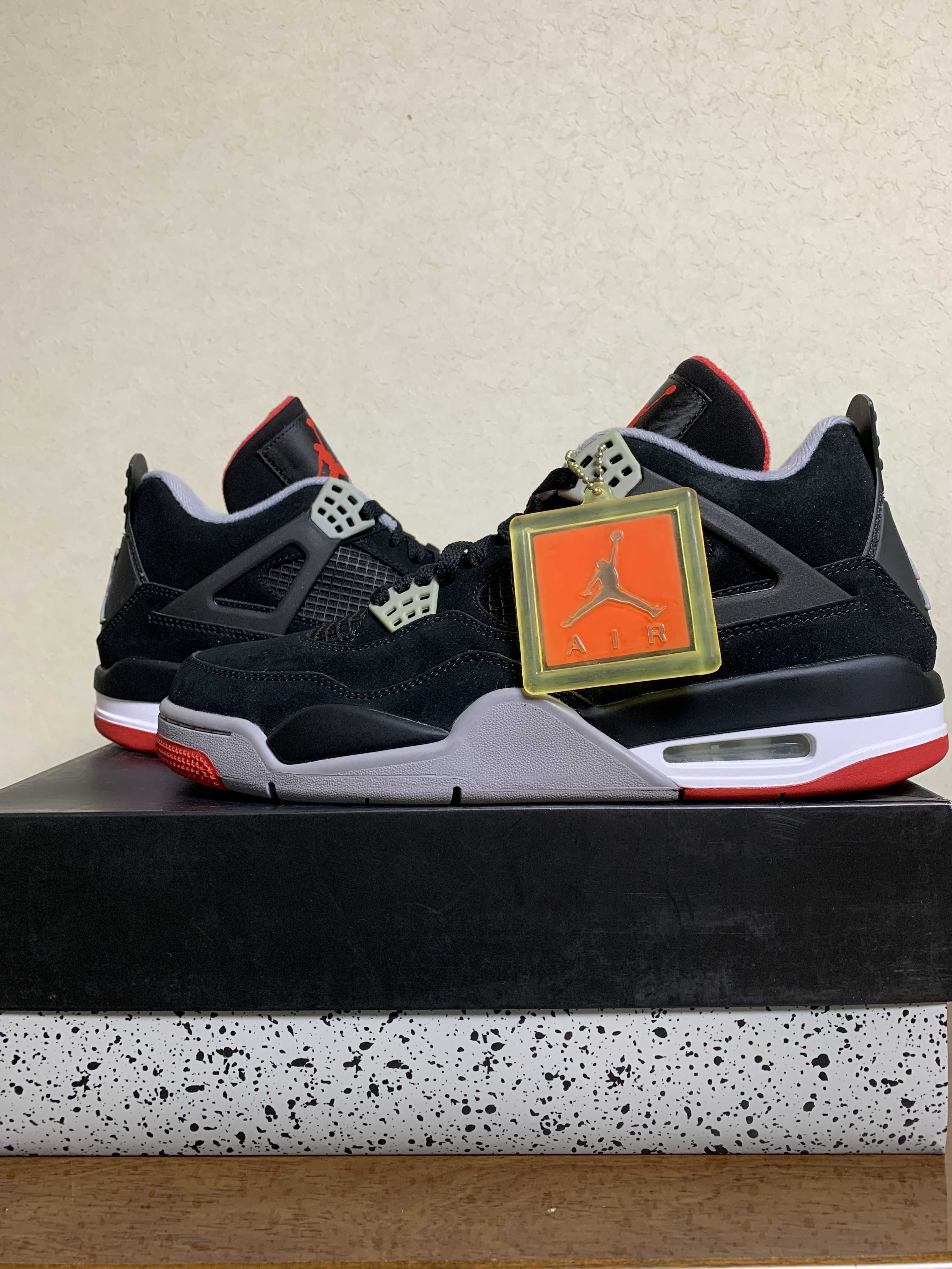 Nike Air Jordan 4 Retro "Black/Cement Grey/Fire Red" (2012)